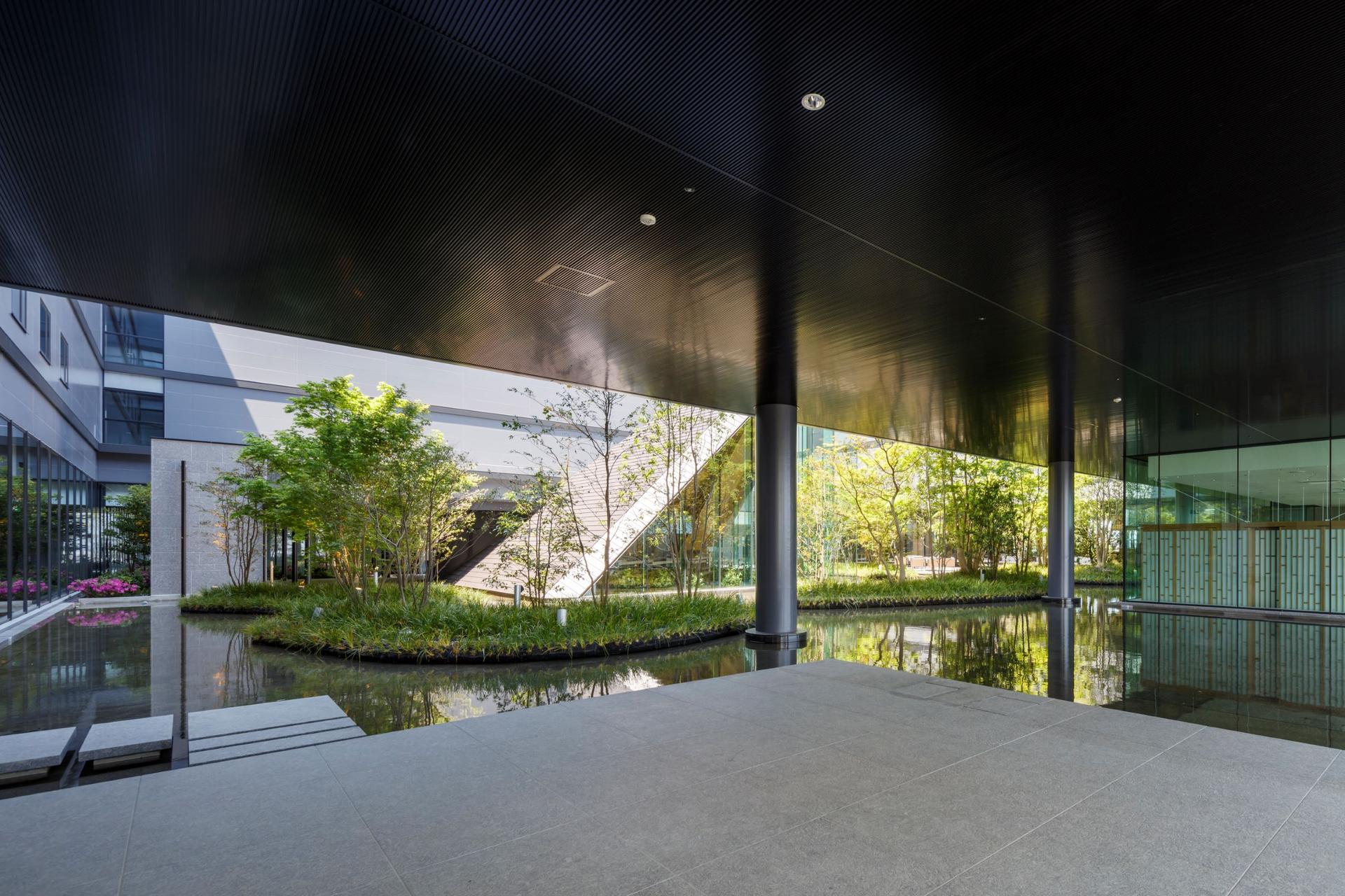 JR Kumamoto Railway Station Building - image 28