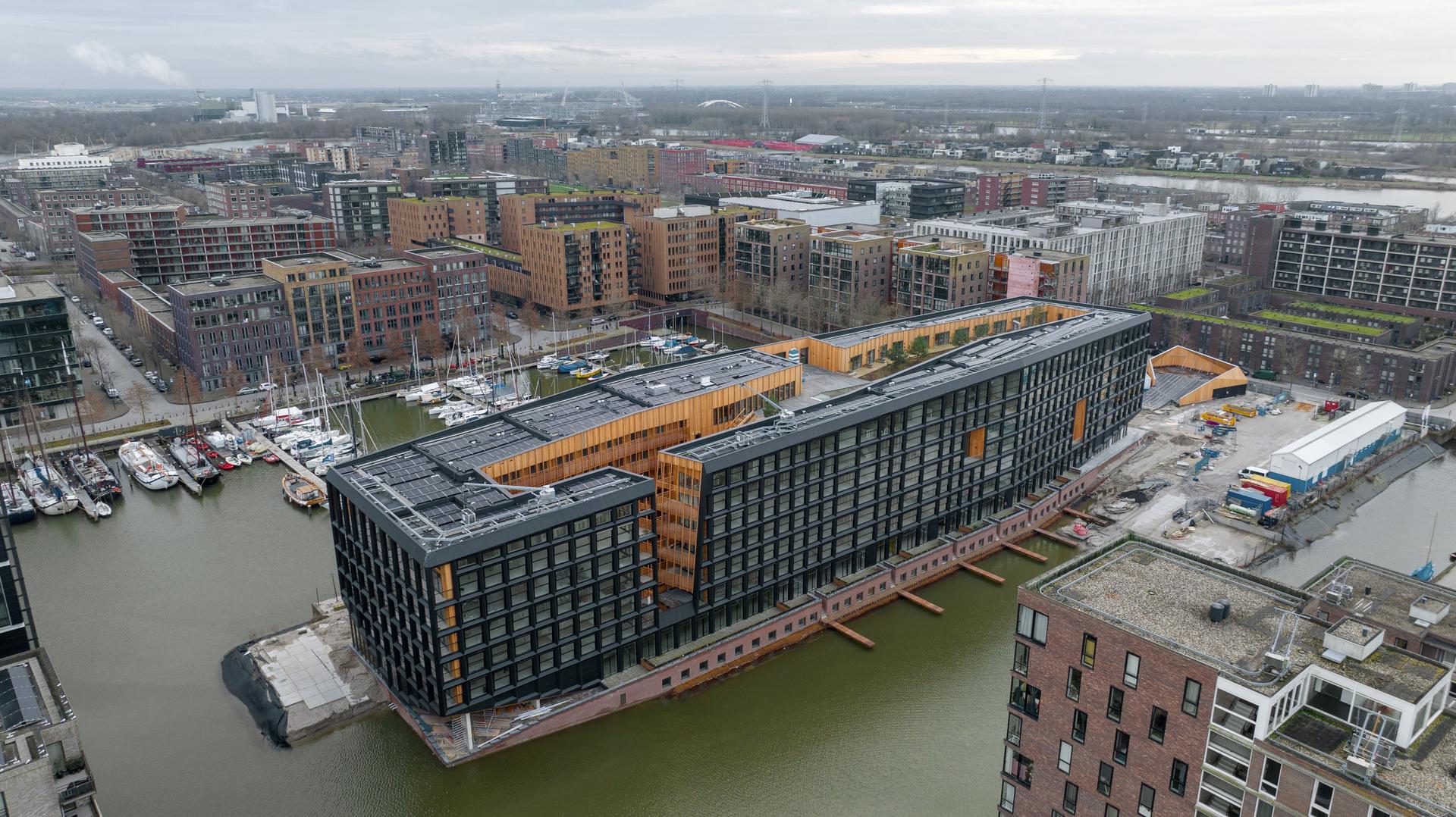 Jonas, IJburg - image 2