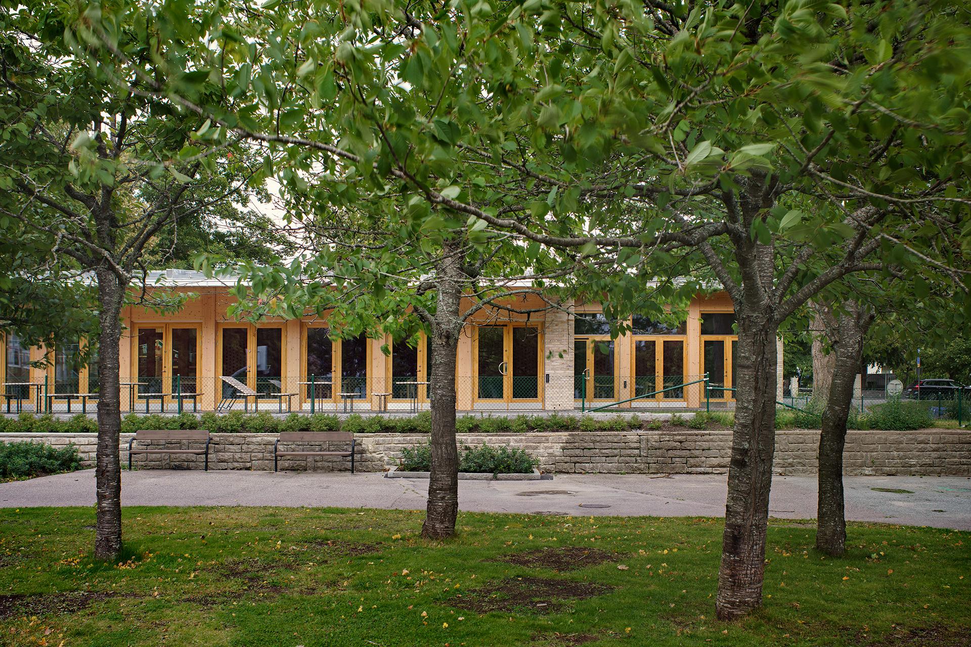 Väsby School Canteen - image 9