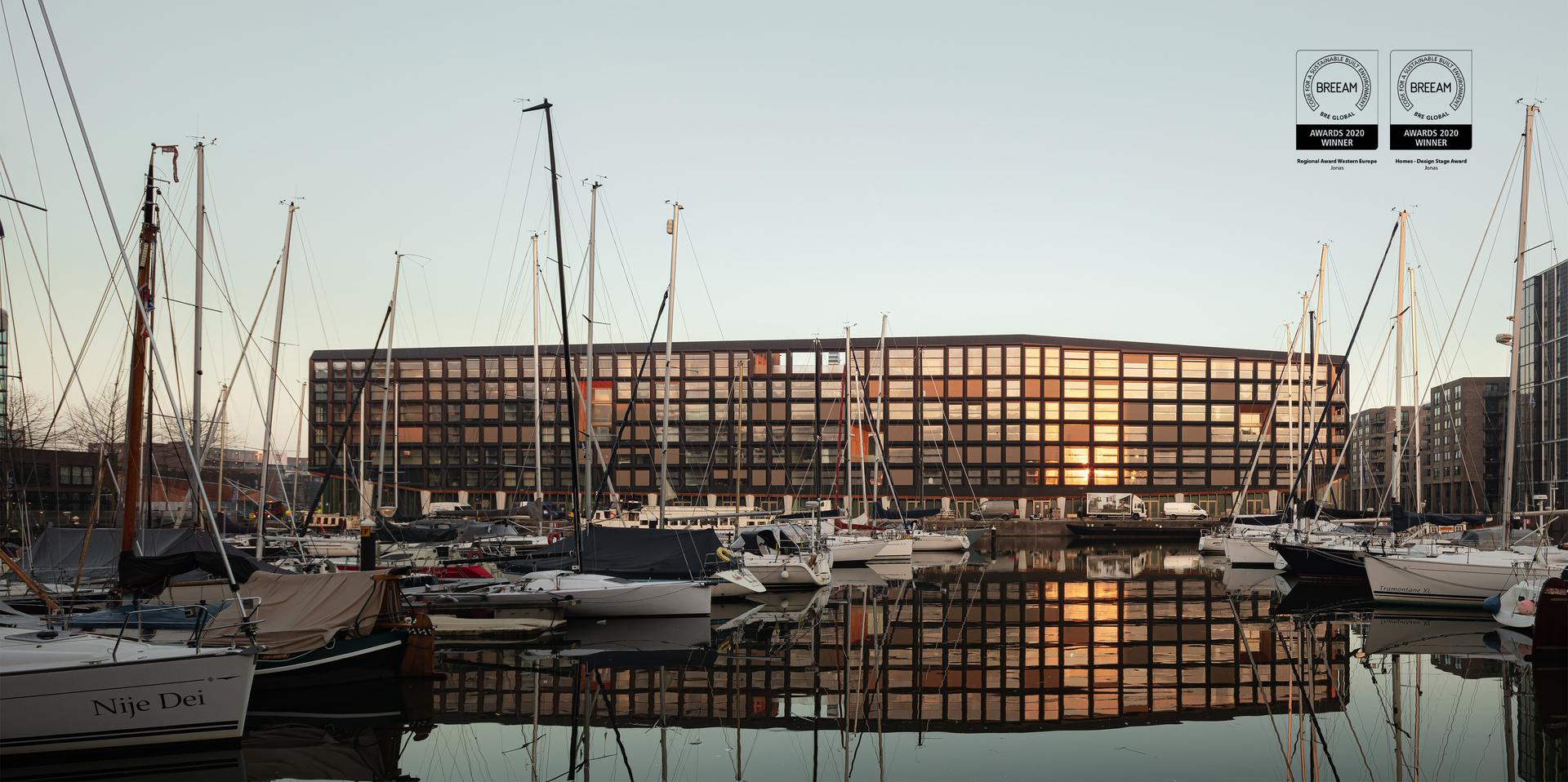 Jonas, IJburg