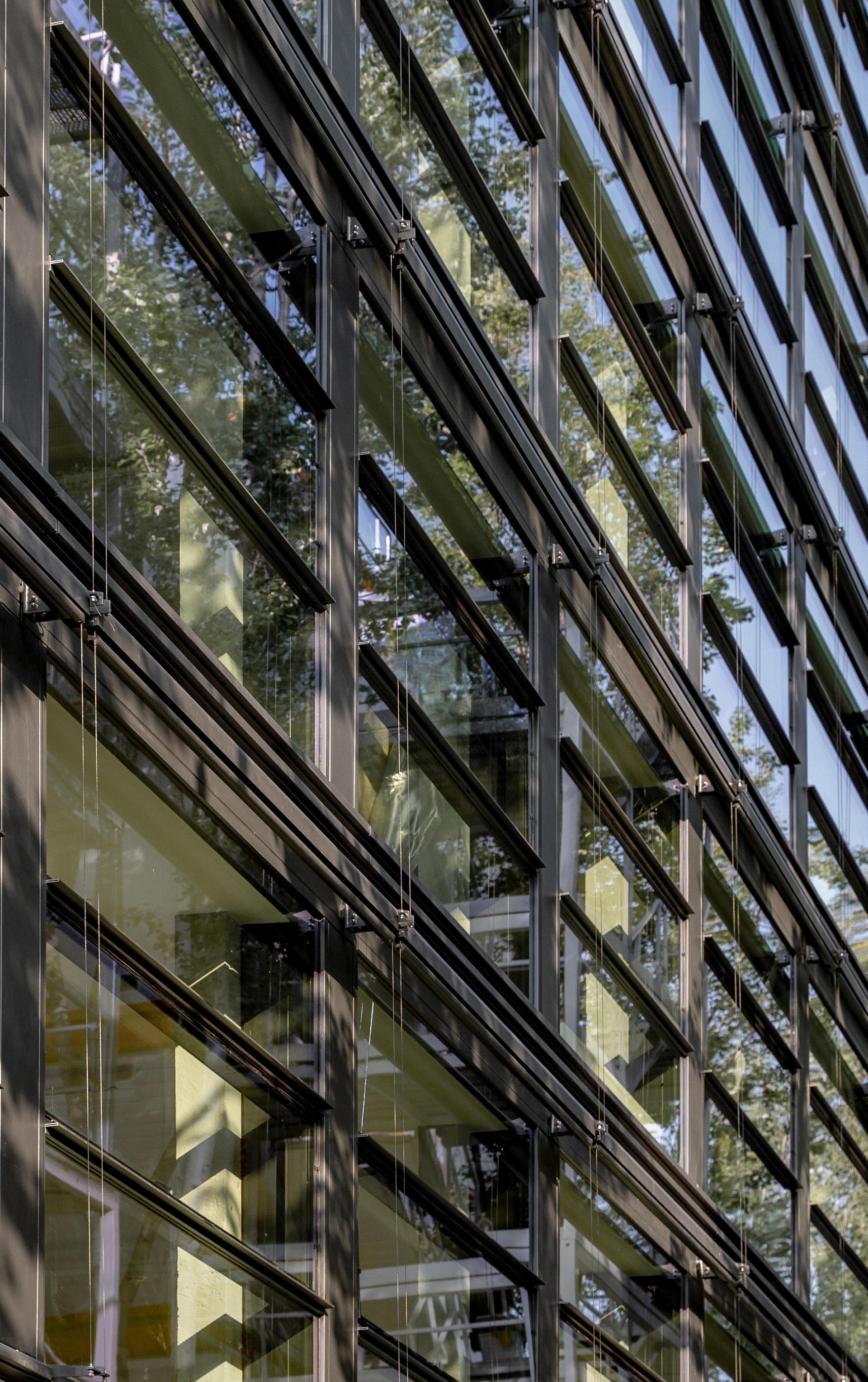 TOKO, WEBHELP'S HEADQUARTERS - image 3