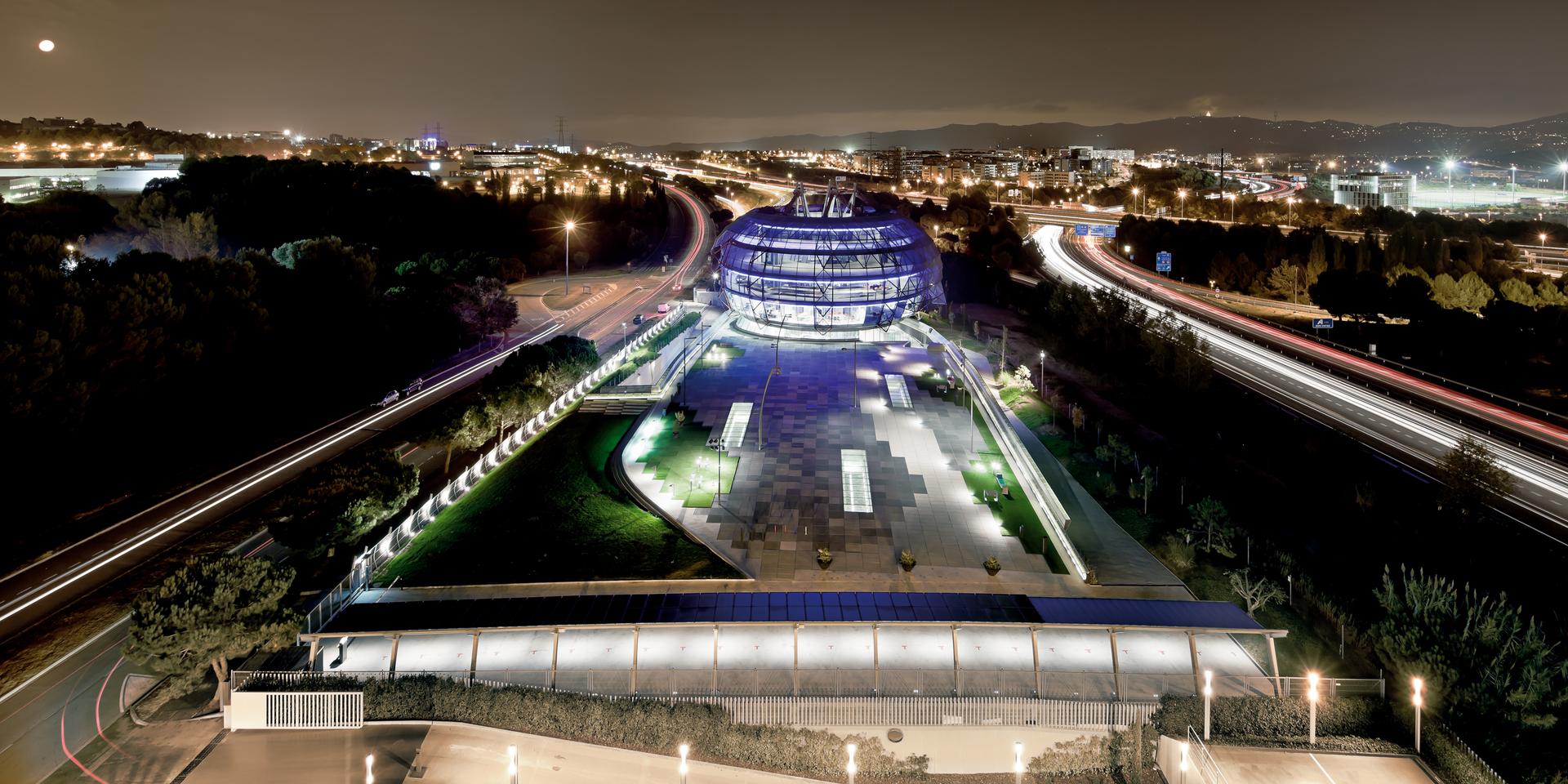 iGuzzini Illuminazione Ibérica Headquarters - image 4