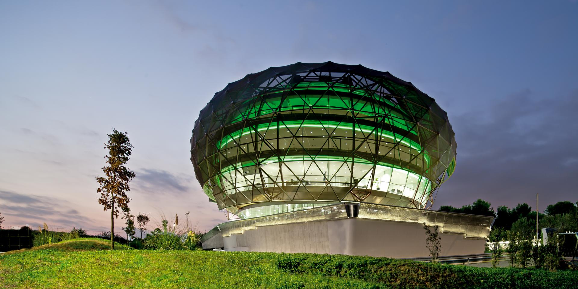 iGuzzini Illuminazione Ibérica Headquarters - image 5