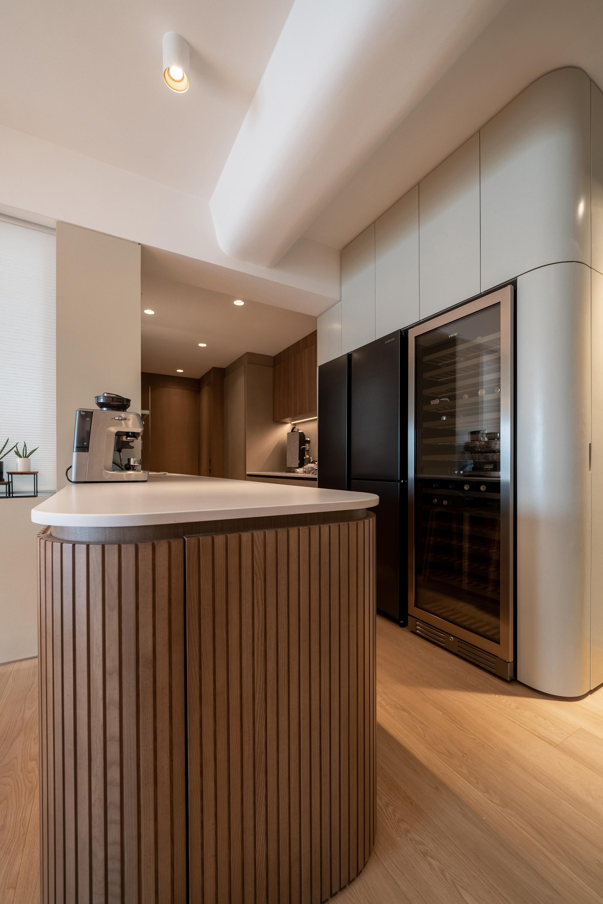 EF's residence - image 6