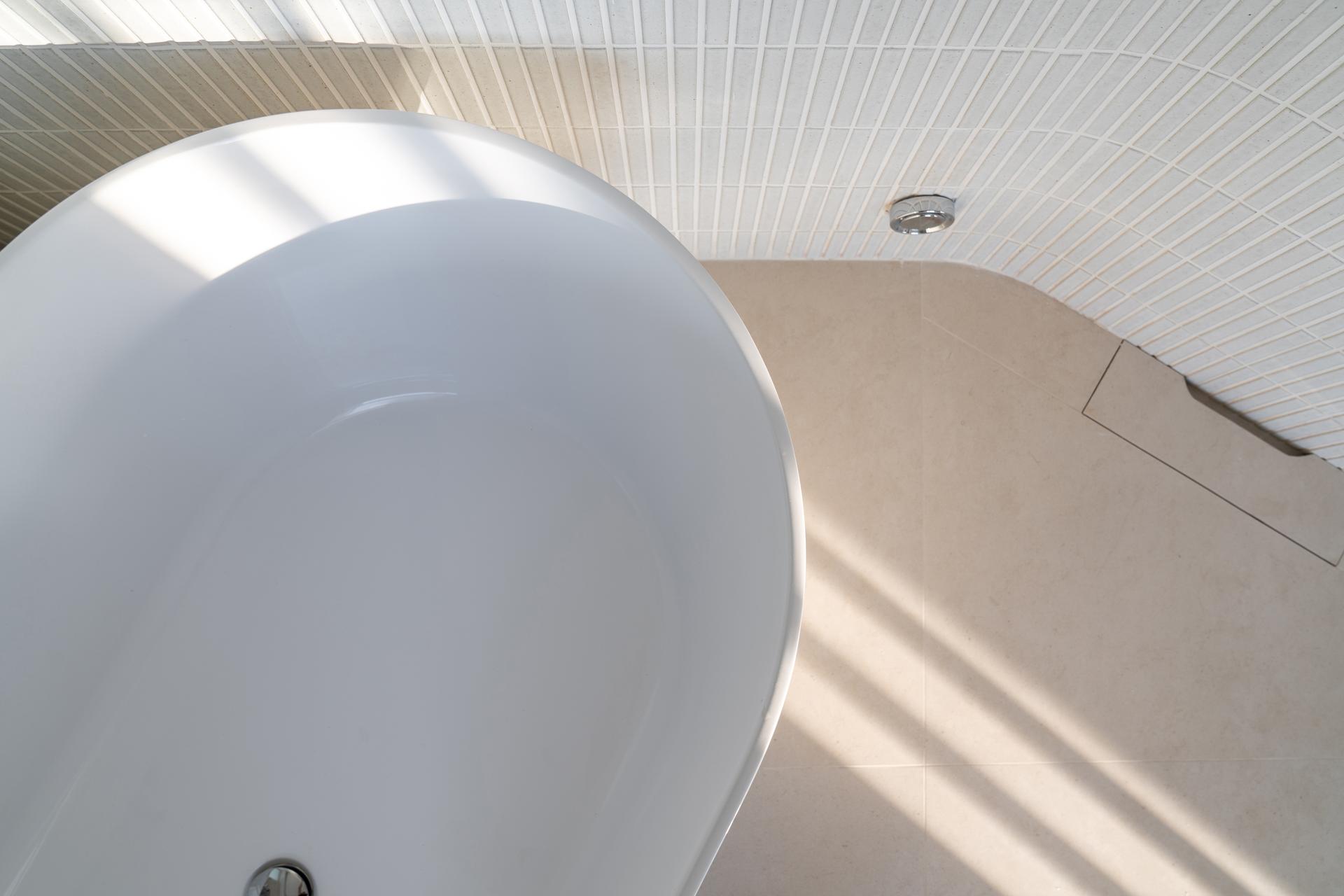 EF's residence - image 34