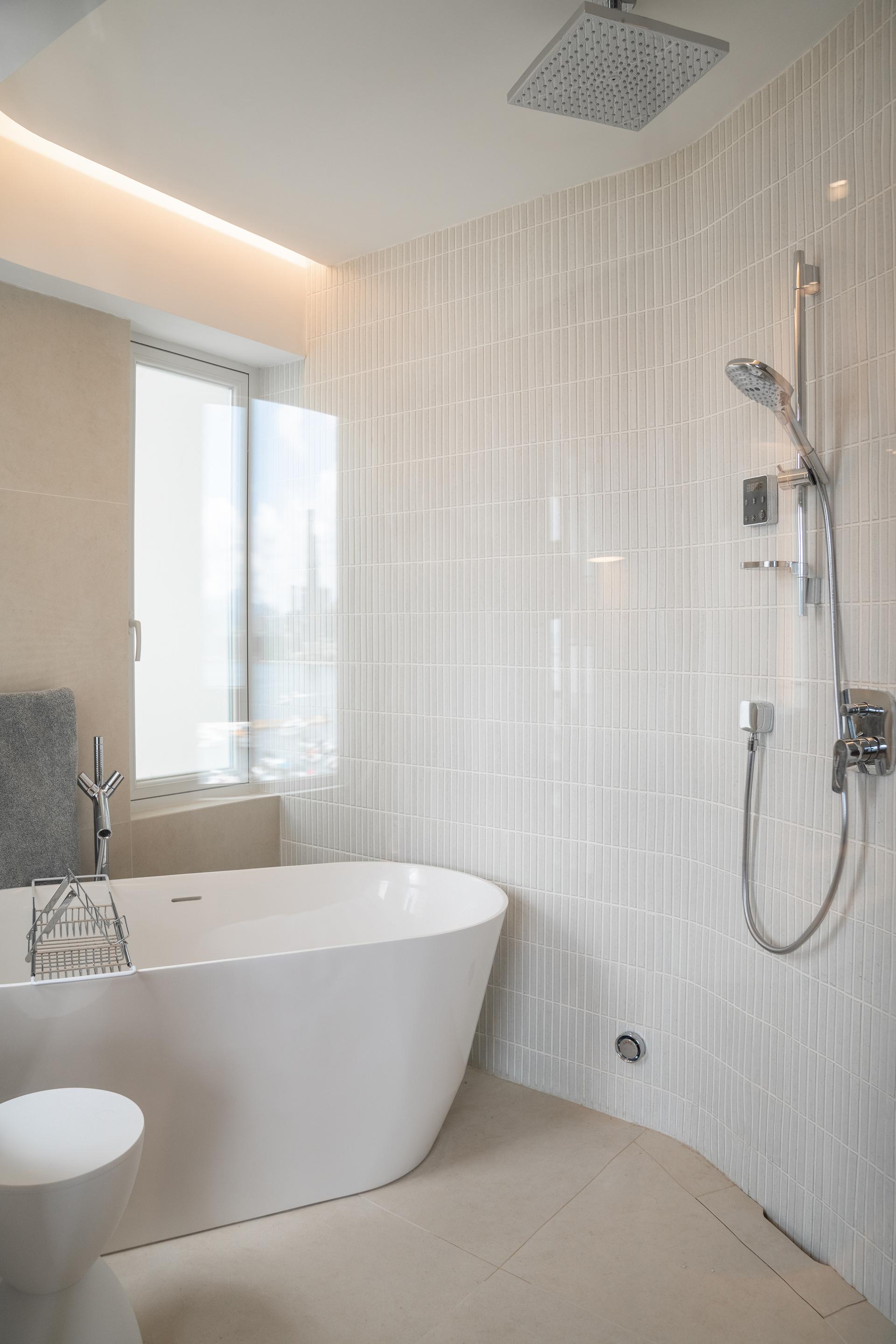 EF's residence - image 40