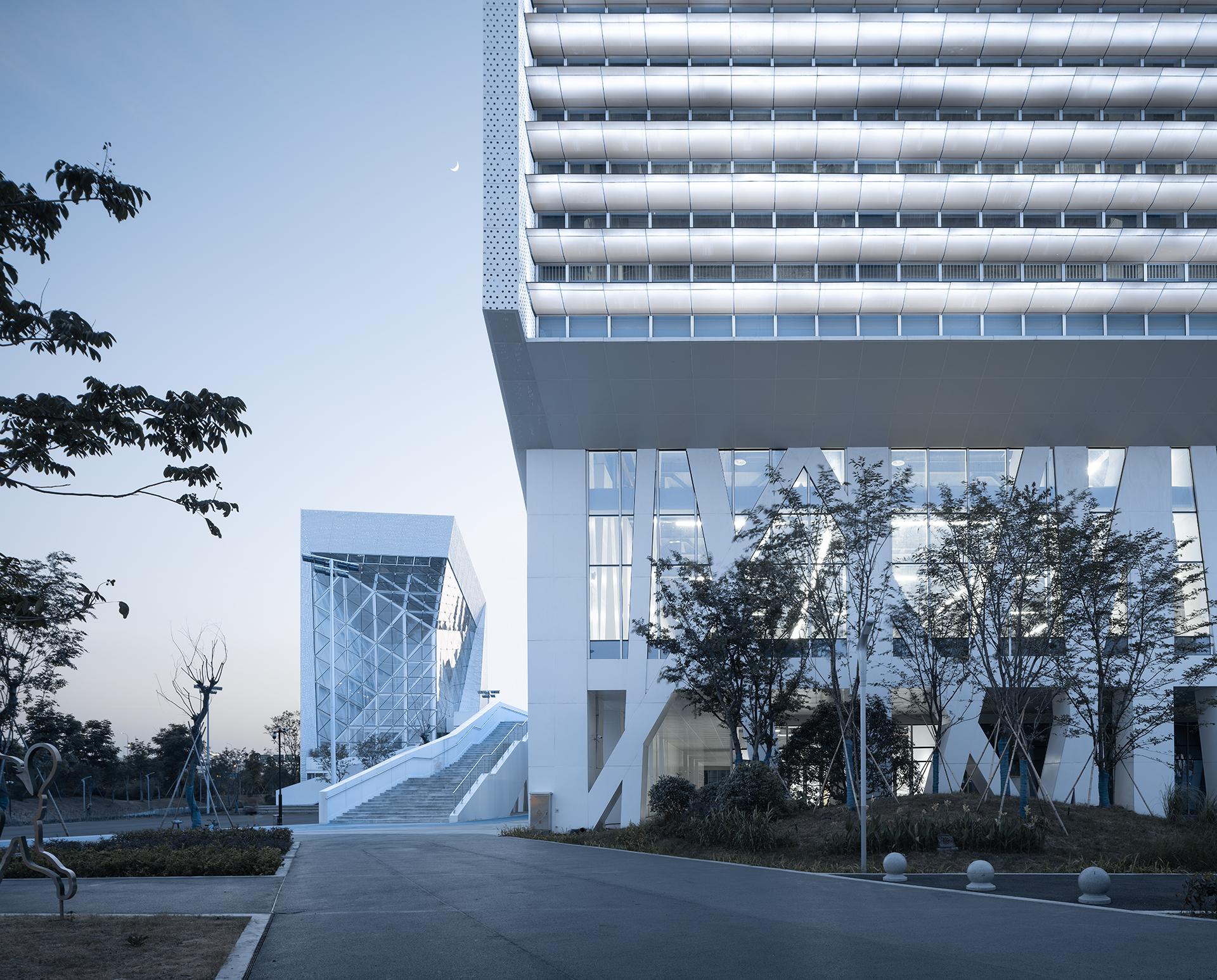 Xiasha University Town North Sports Center - image 7