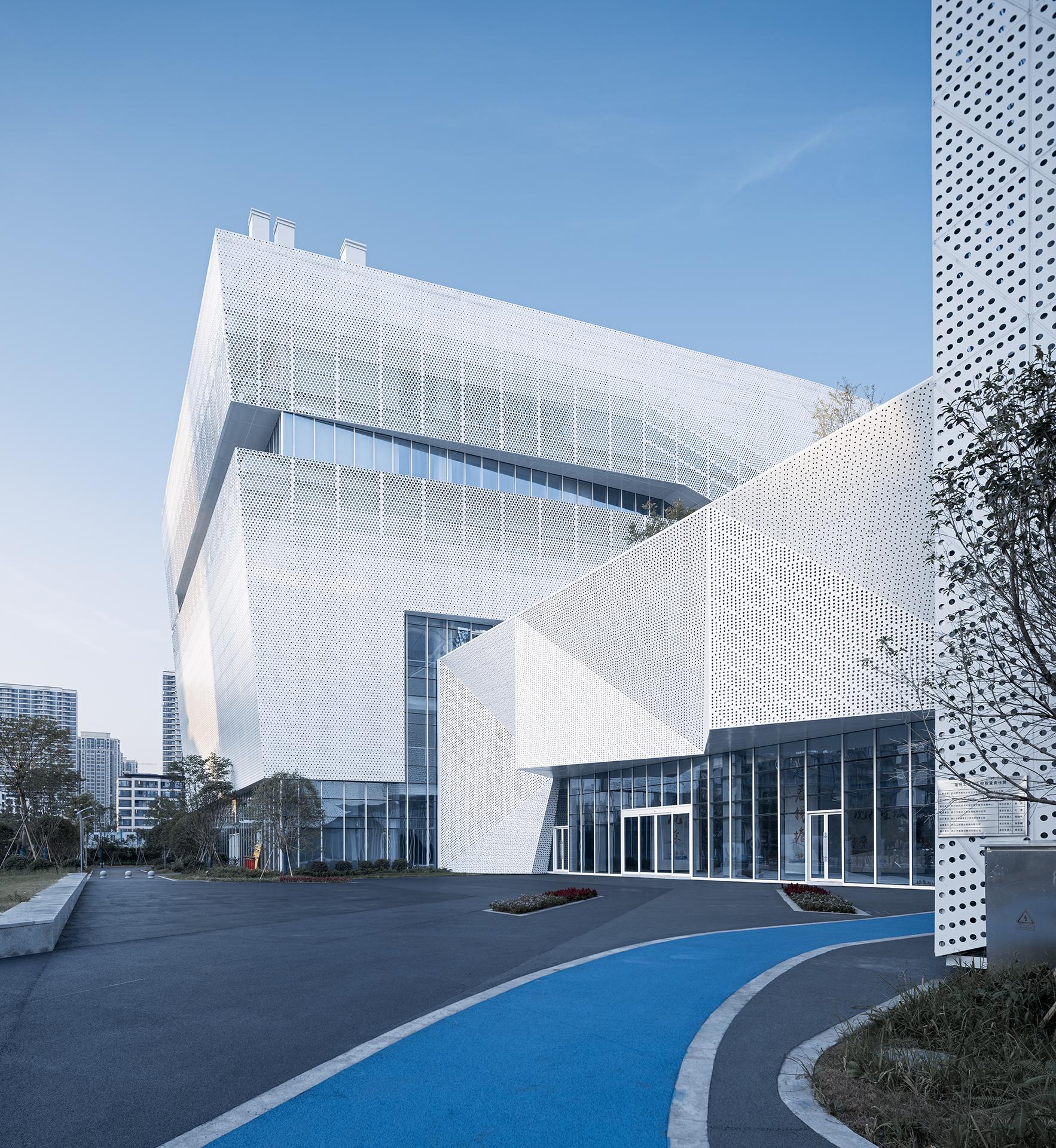 Xiasha University Town North Sports Center - image 9