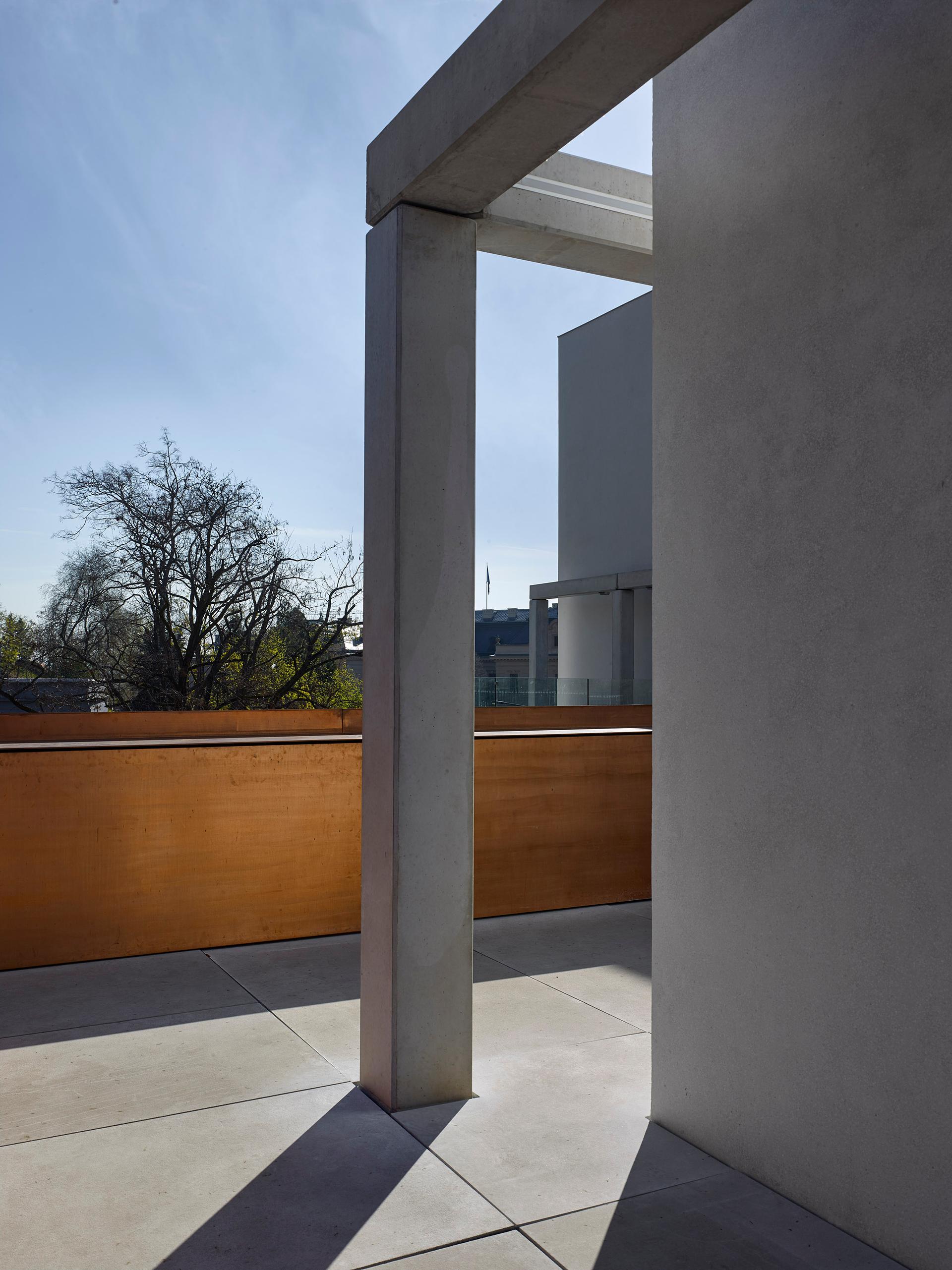 Kunsthalle Praha - image 14