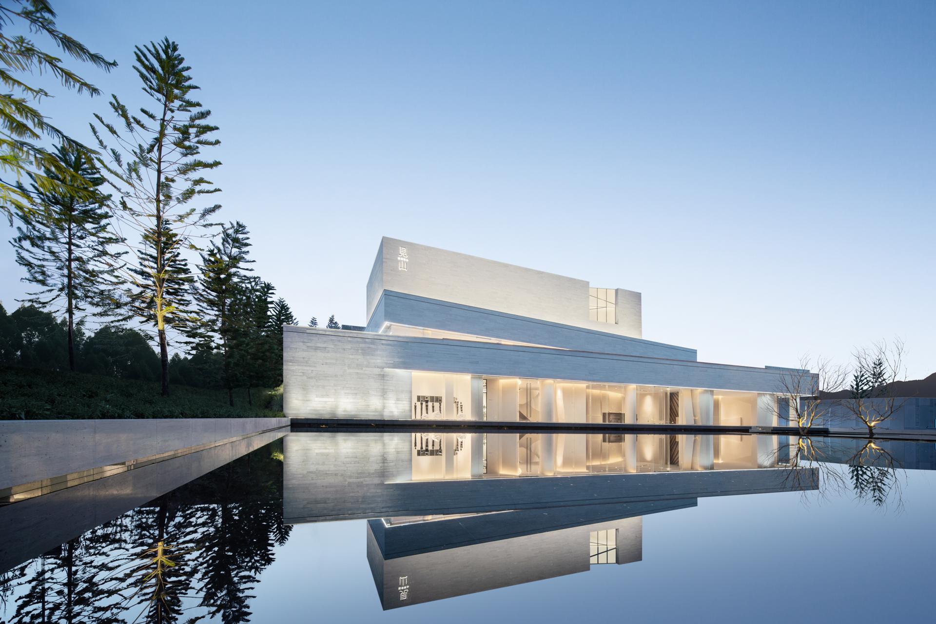 Mountain Art Center