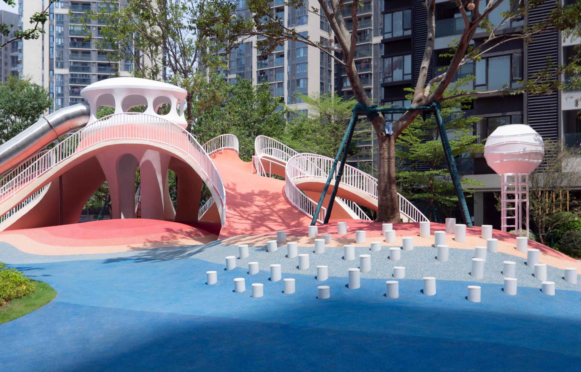 Natural and Organic: Red Dunes Playtopia - image 8