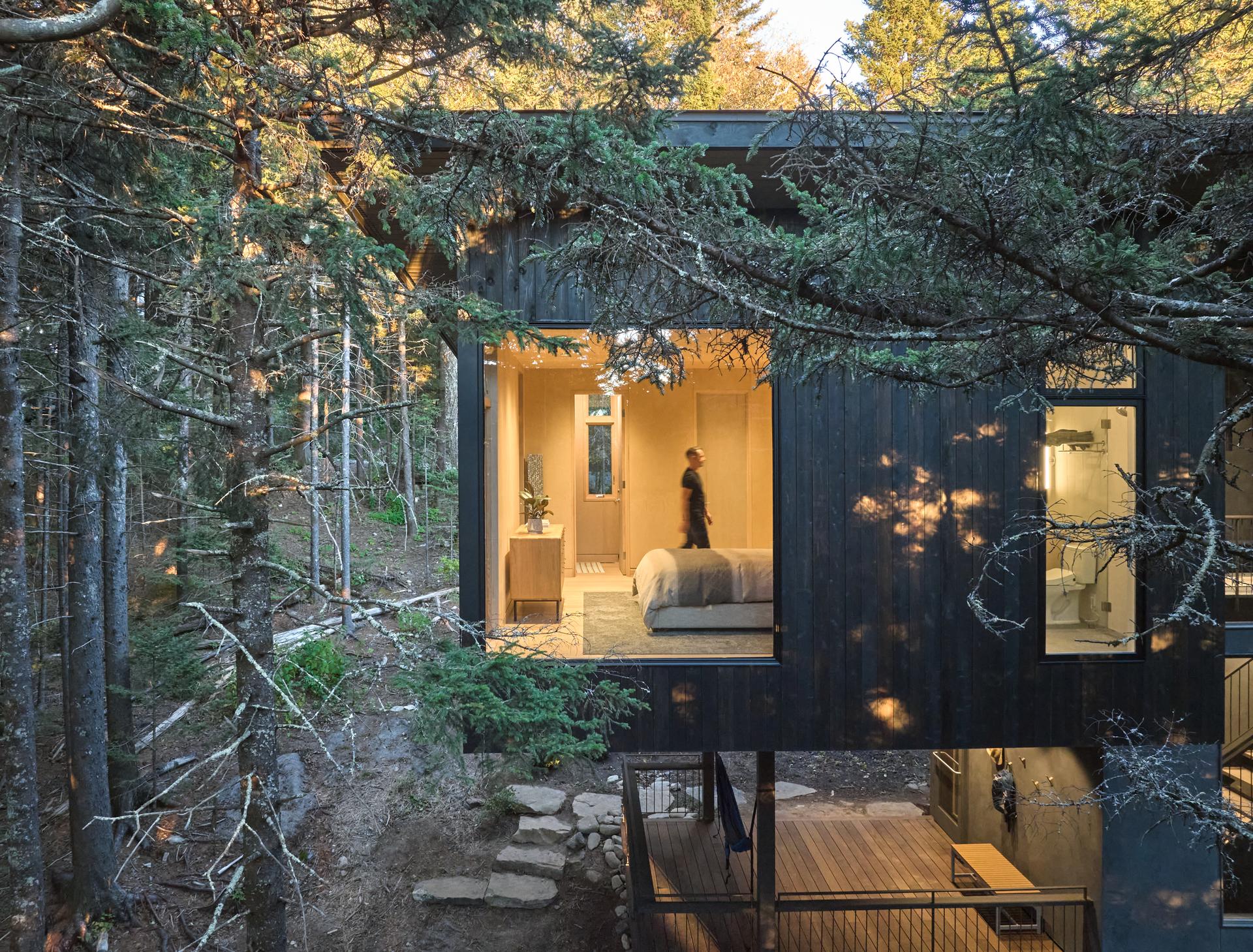 Spruce Ridge Cabin - image 13