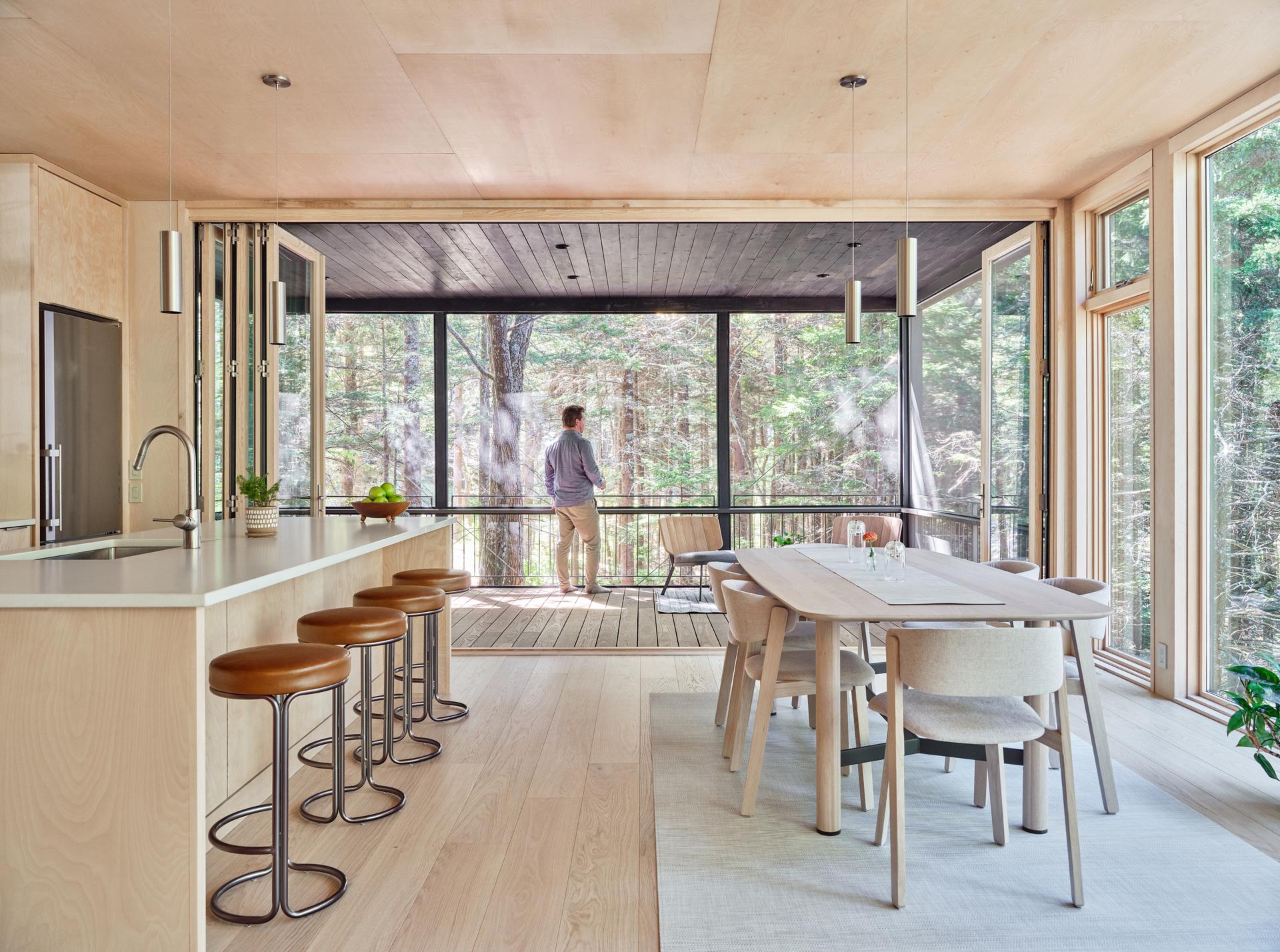 Spruce Ridge Cabin - image 15