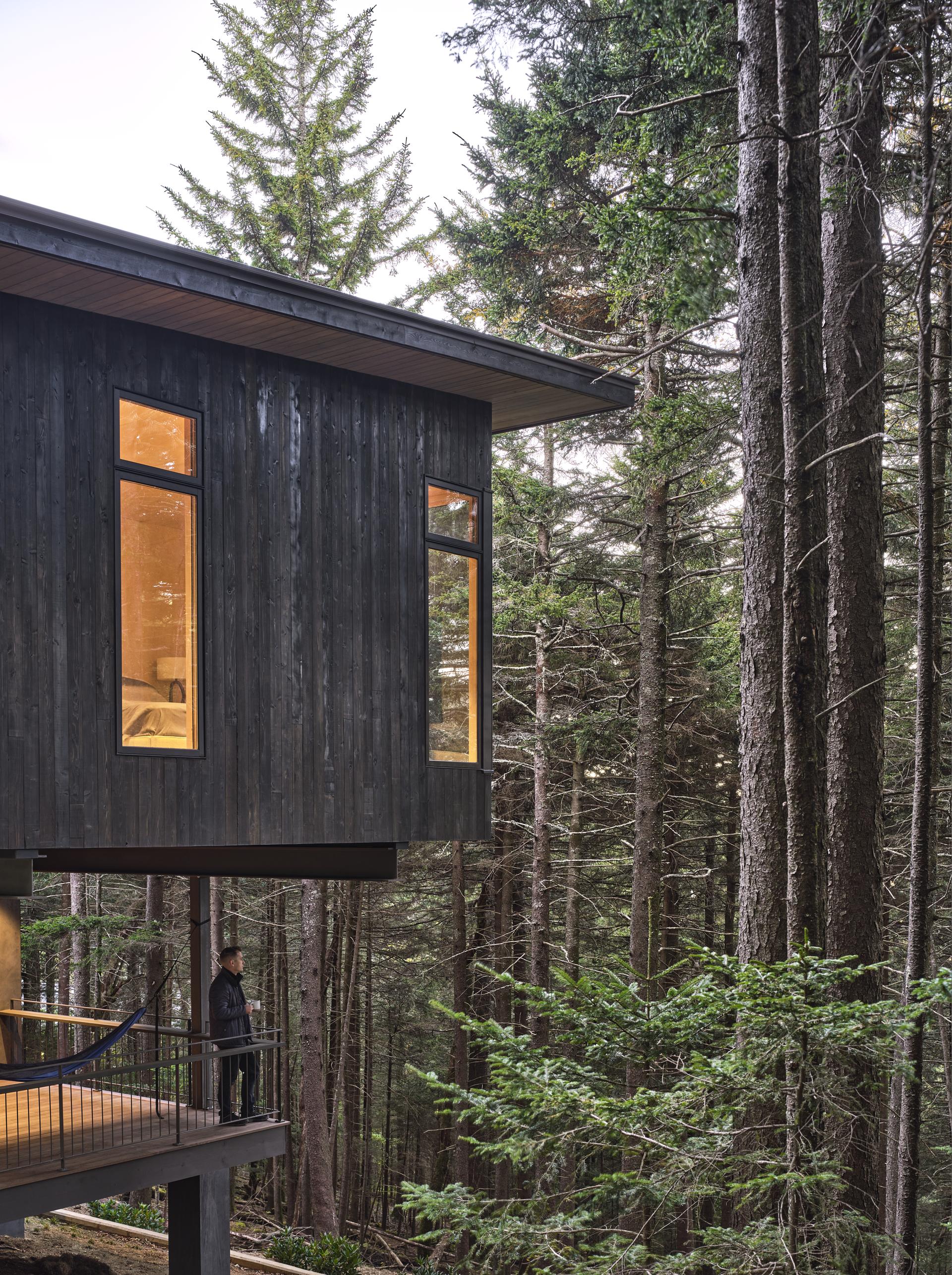 Spruce Ridge Cabin - image 12
