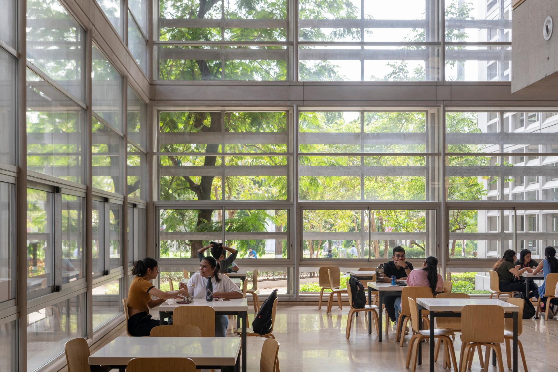 DY Patil University Centre of Excellence - image 2