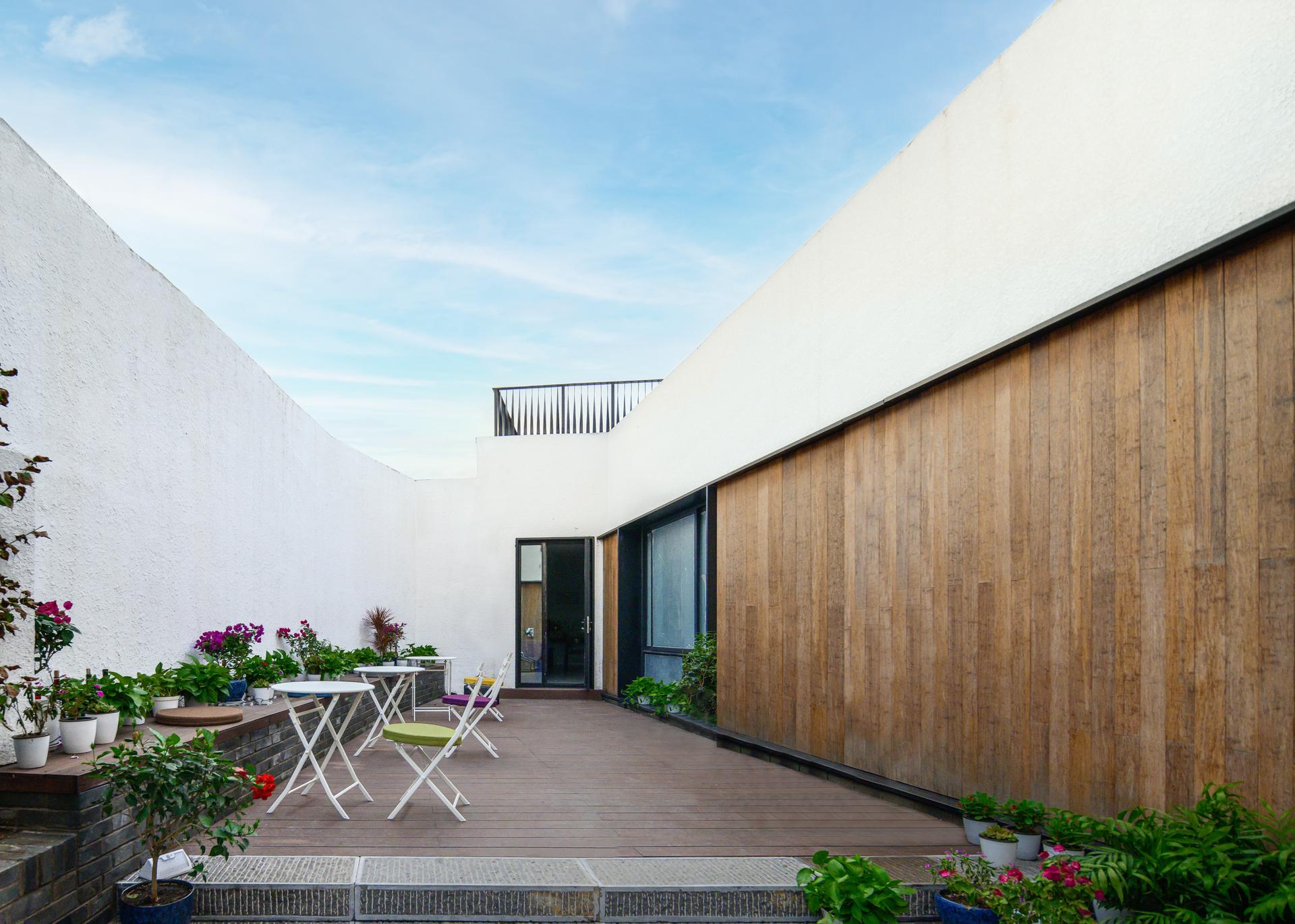 Courtyards Renovation of the Moshikou Neighborhood - image 5