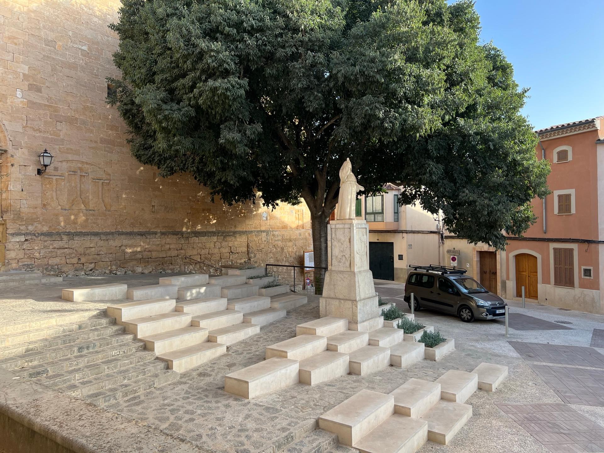 Plaza de la Villa - image 9