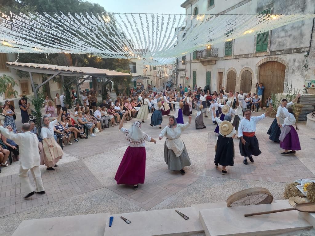 Plaza de la Villa - image 11