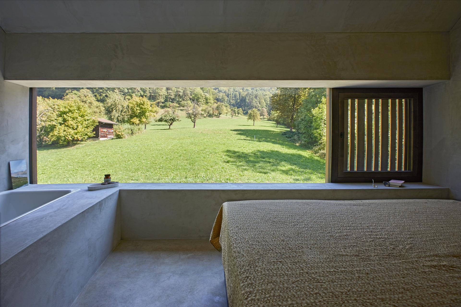 Residential barn in a hamlet zone - image 5