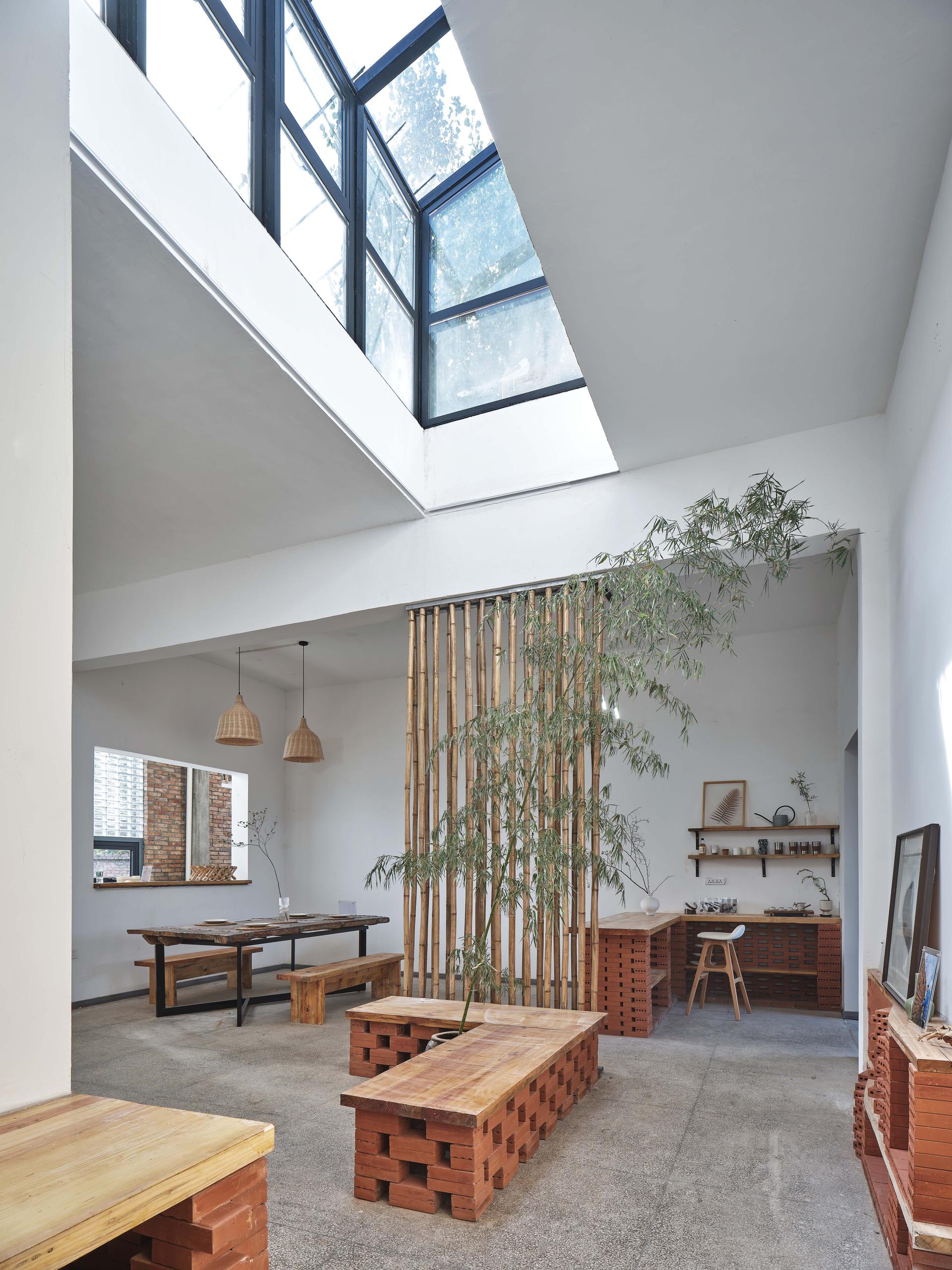 Glass Brick Dwelling in Bayi Village, Weinan - image 18