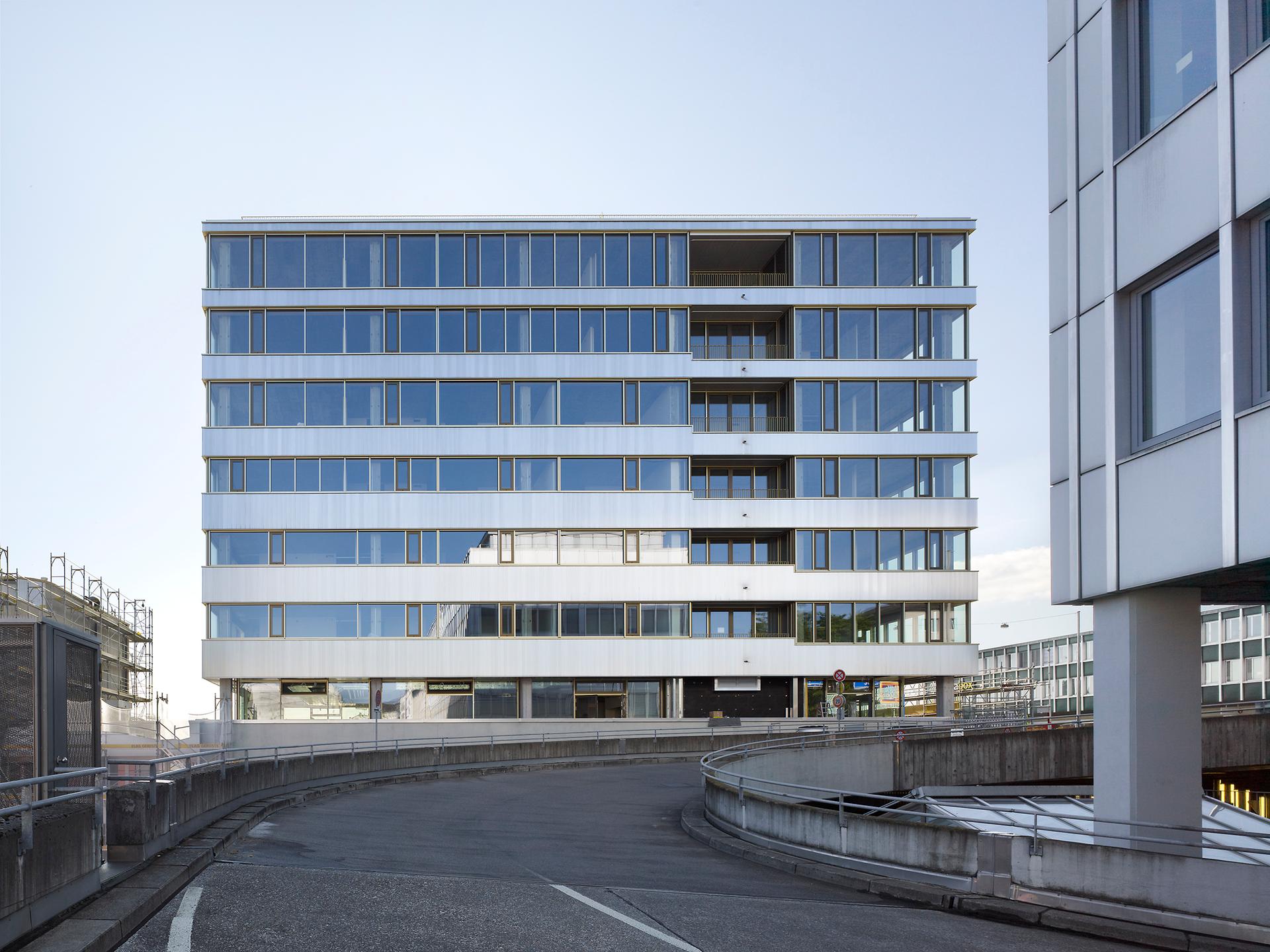 Brückenkopf Bern | Conversion of office building into housing - image 2