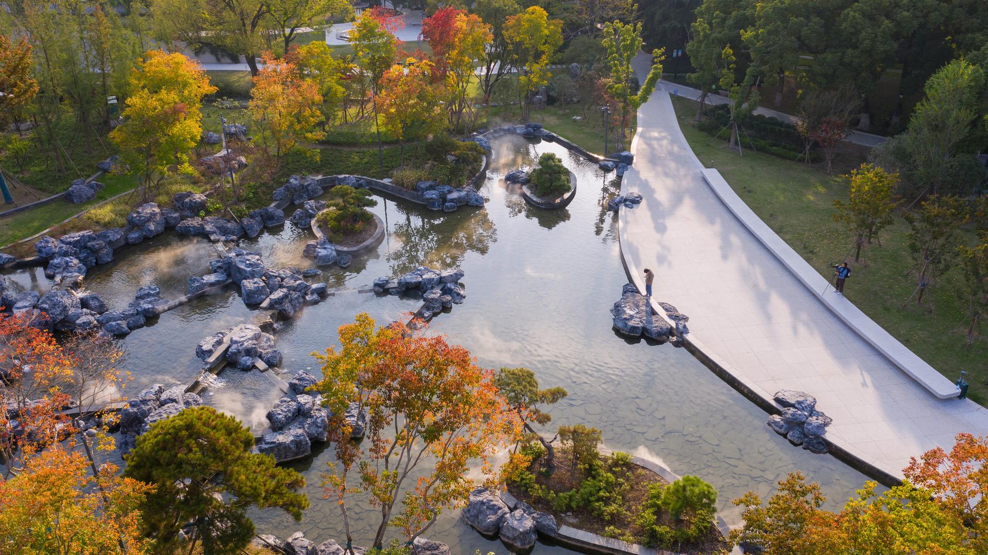 Jiaxing Train Station Park - image 9