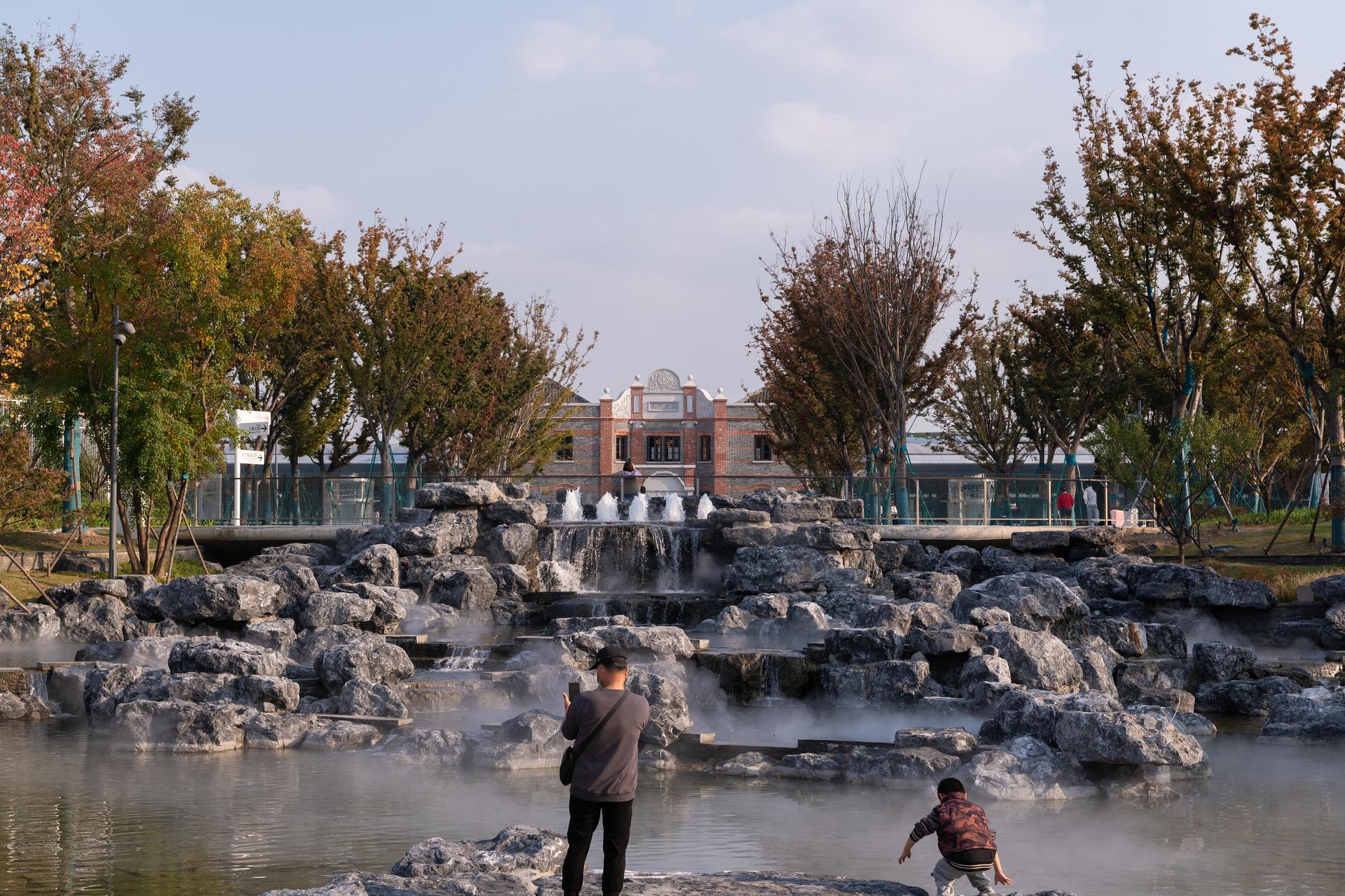 Jiaxing Train Station Park - image 10