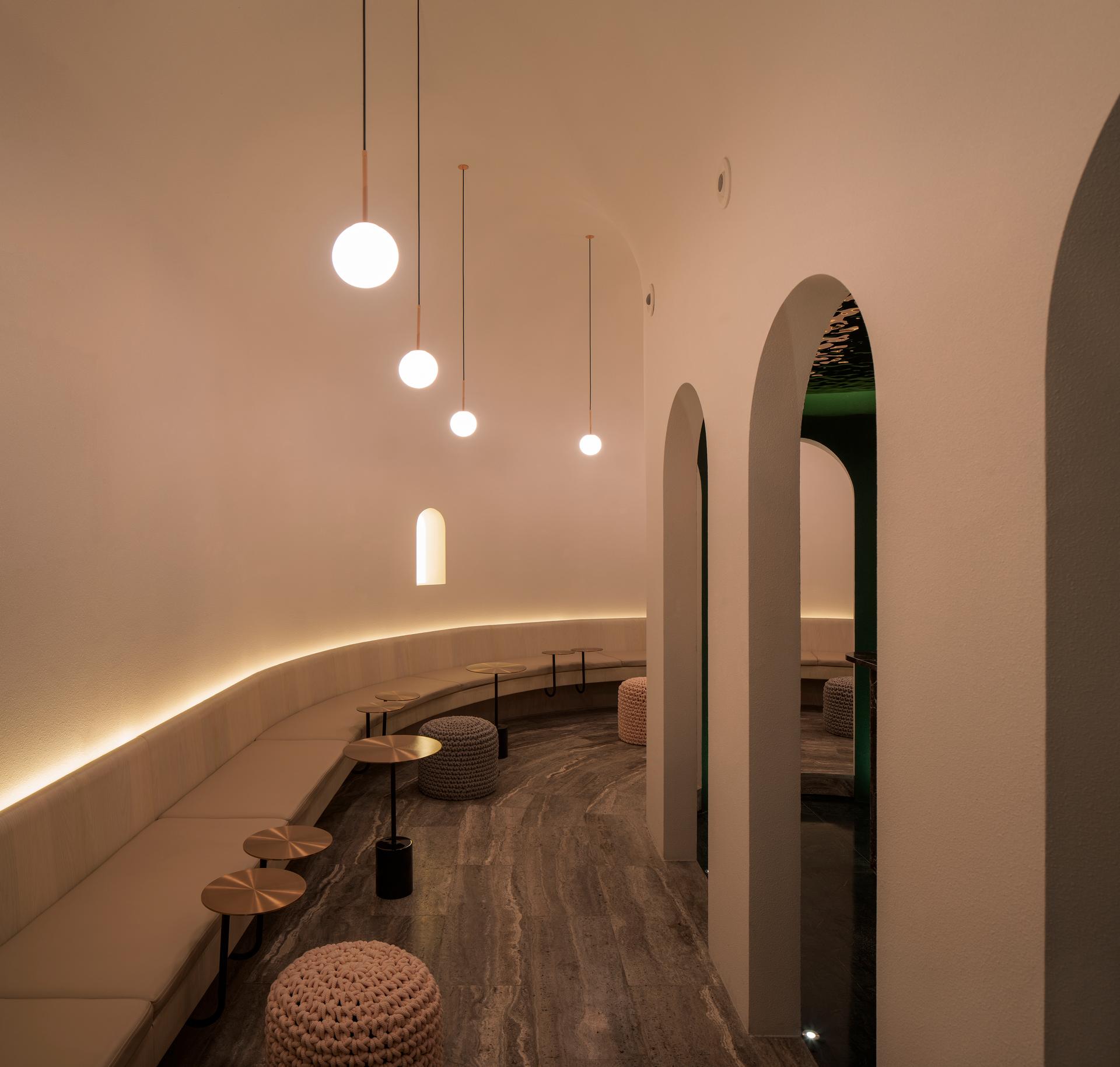 Bar Lotus - image 11