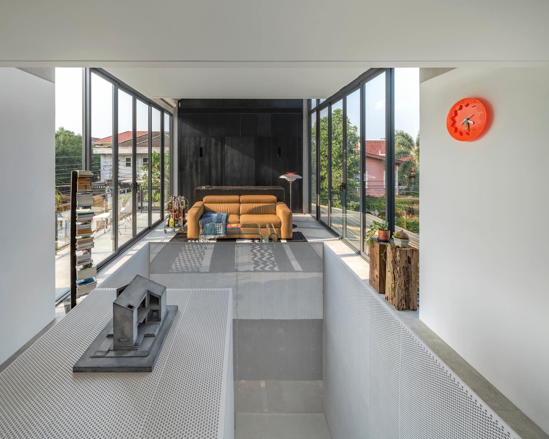 Reflection House - image 18