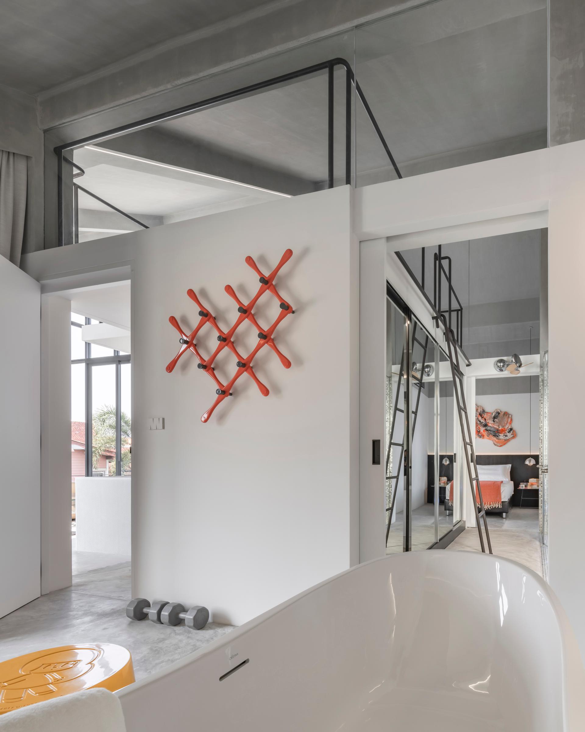 Reflection House - image 24