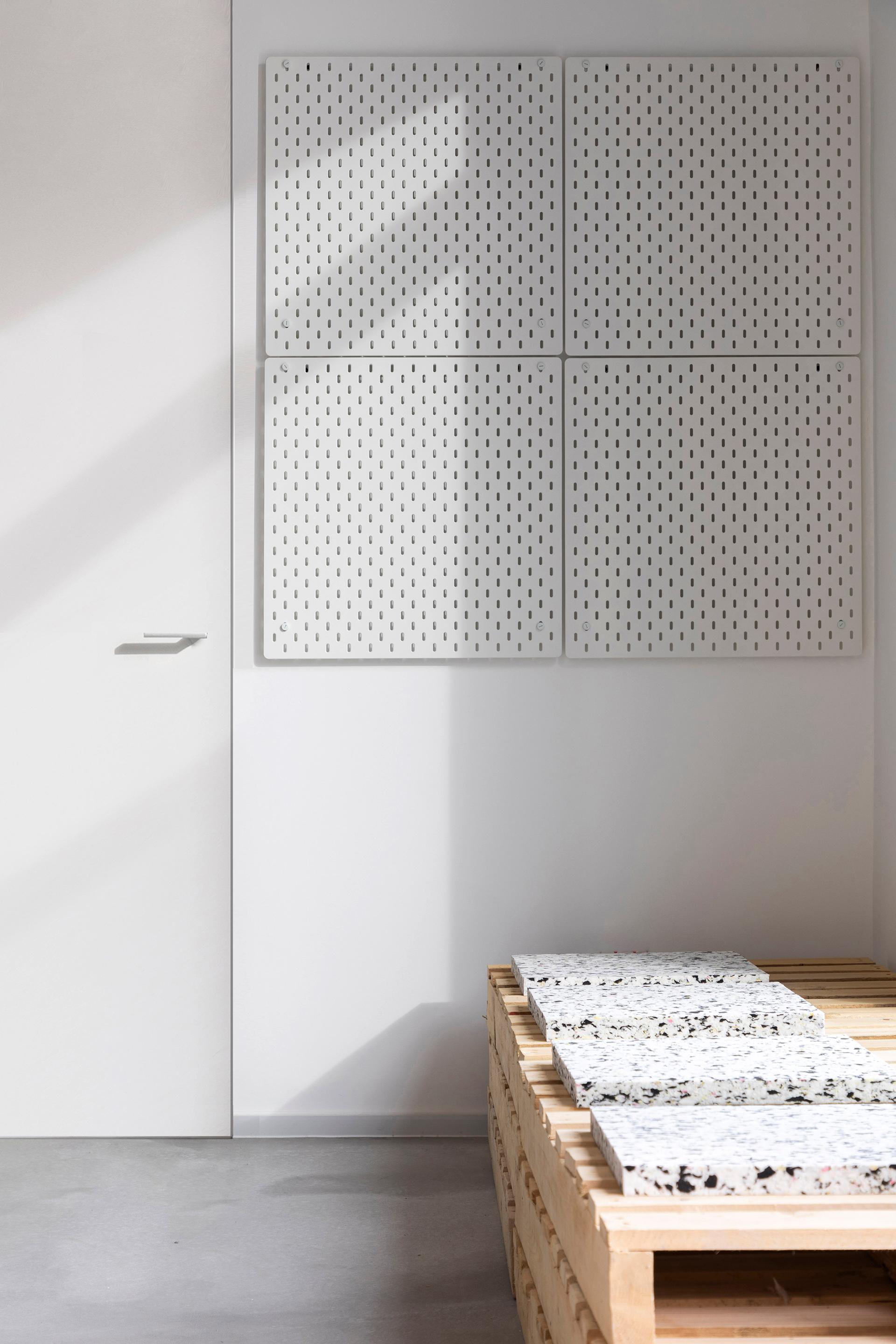 Ollie Studio Workplace Interior Design - image 24