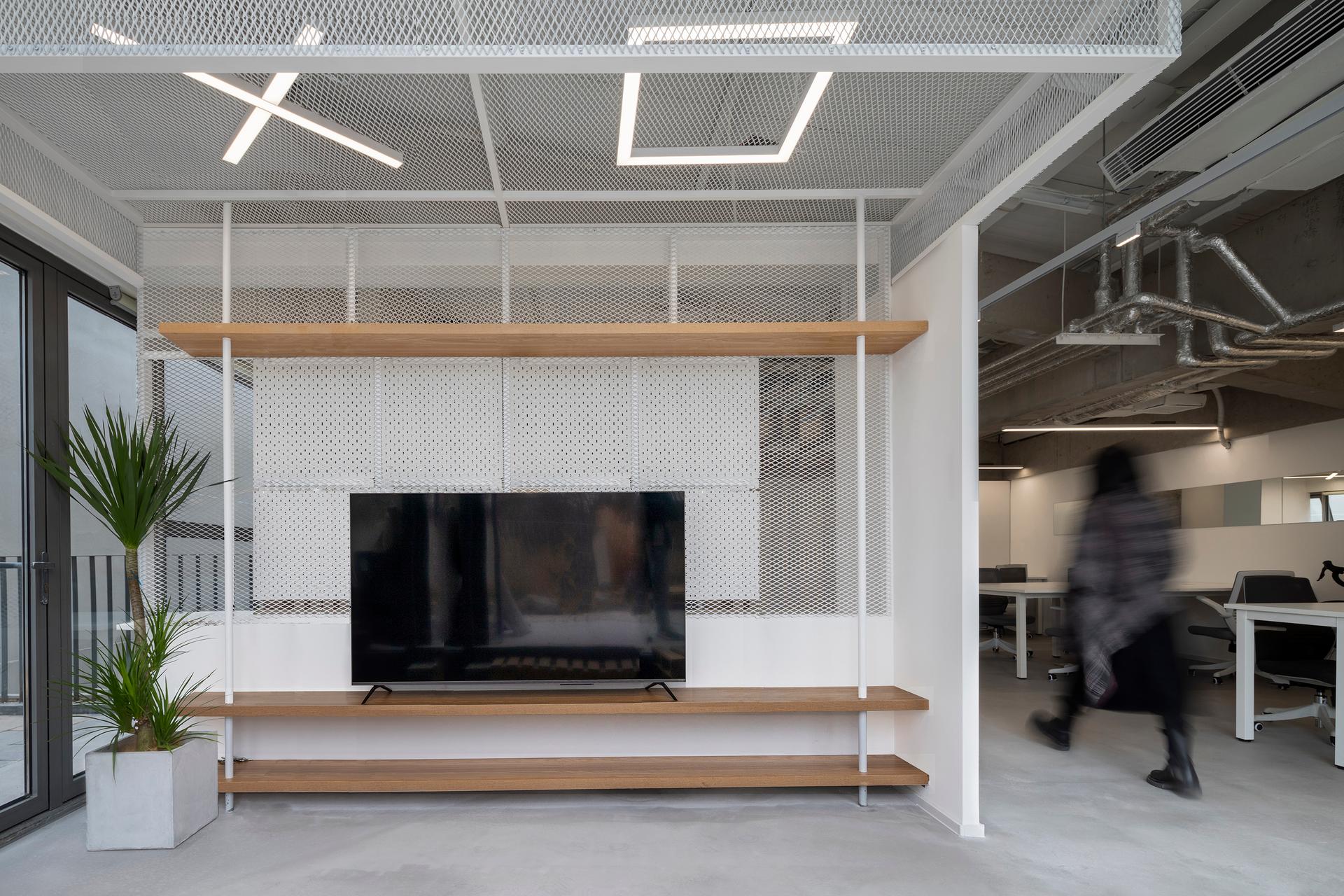 Ollie Studio Workplace Interior Design - image 29