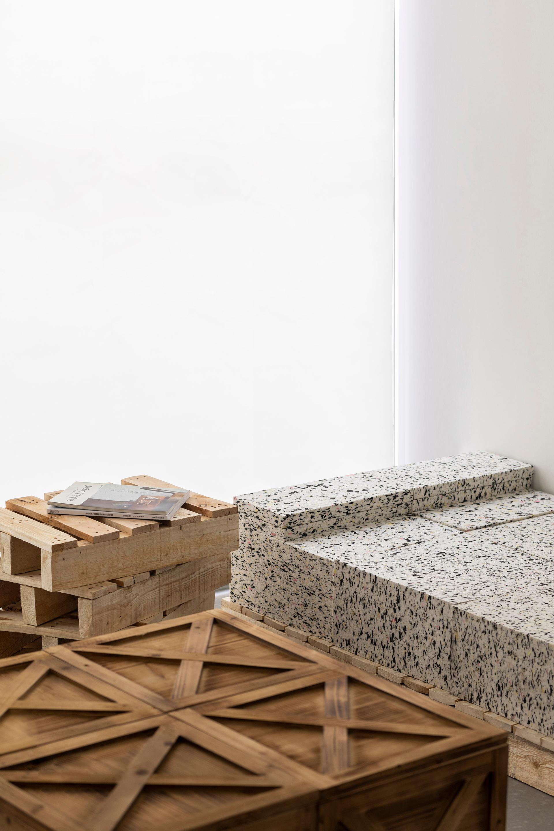 Ollie Studio Workplace Interior Design - image 26