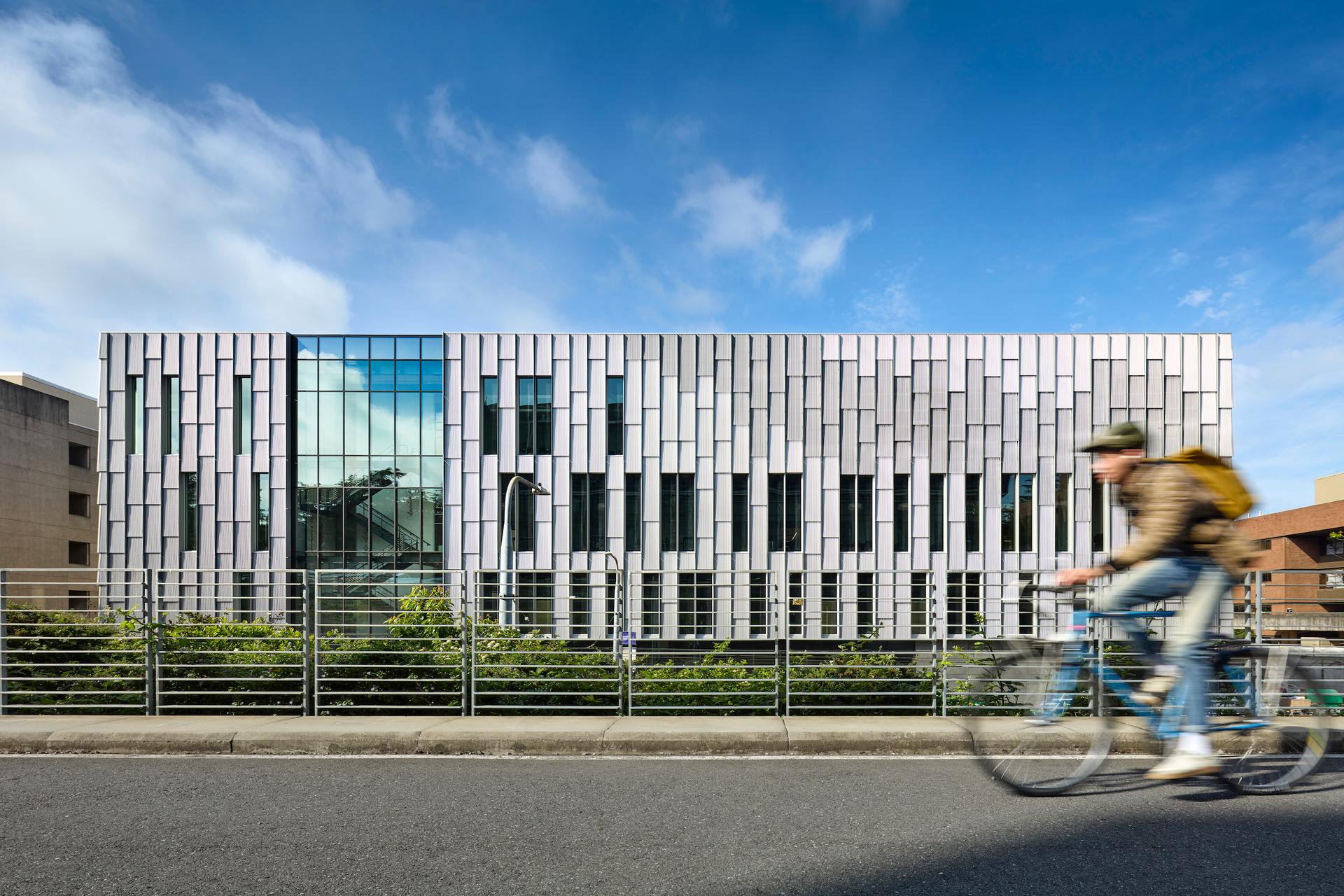 Health Sciences Education Building - image 2
