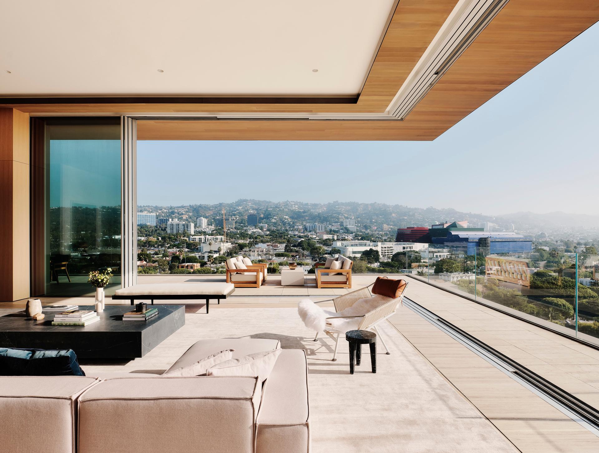 8899 Beverly Boulevard - image 7