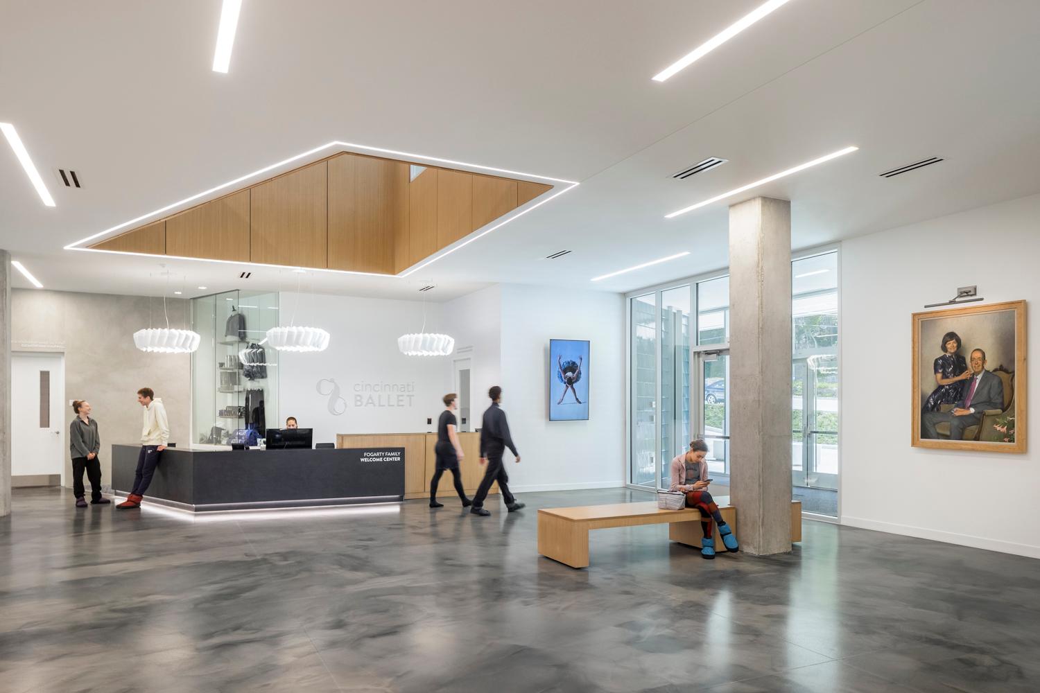 CINCINNATI BALLET, MARGARET & MICHAEL VALENTINE CENTER FOR DANCE - image 3