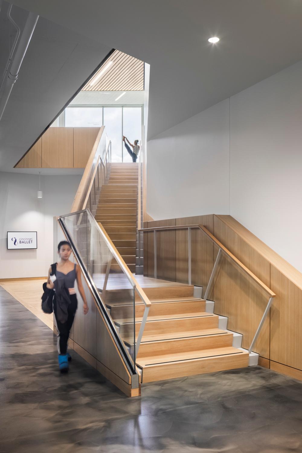 CINCINNATI BALLET, MARGARET & MICHAEL VALENTINE CENTER FOR DANCE - image 4