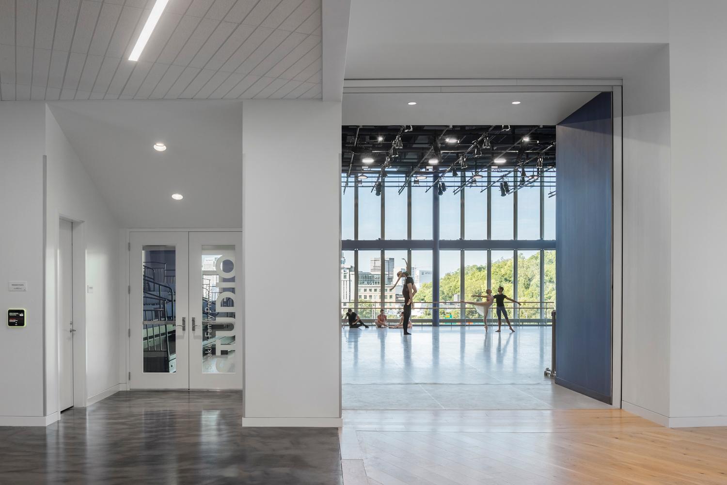 CINCINNATI BALLET, MARGARET & MICHAEL VALENTINE CENTER FOR DANCE - image 8