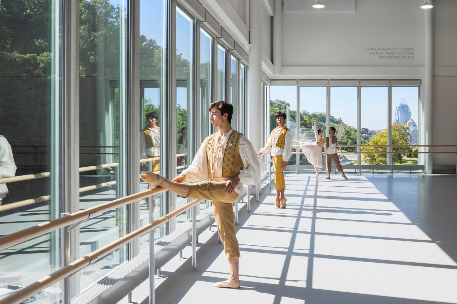 CINCINNATI BALLET, MARGARET & MICHAEL VALENTINE CENTER FOR DANCE - image 10