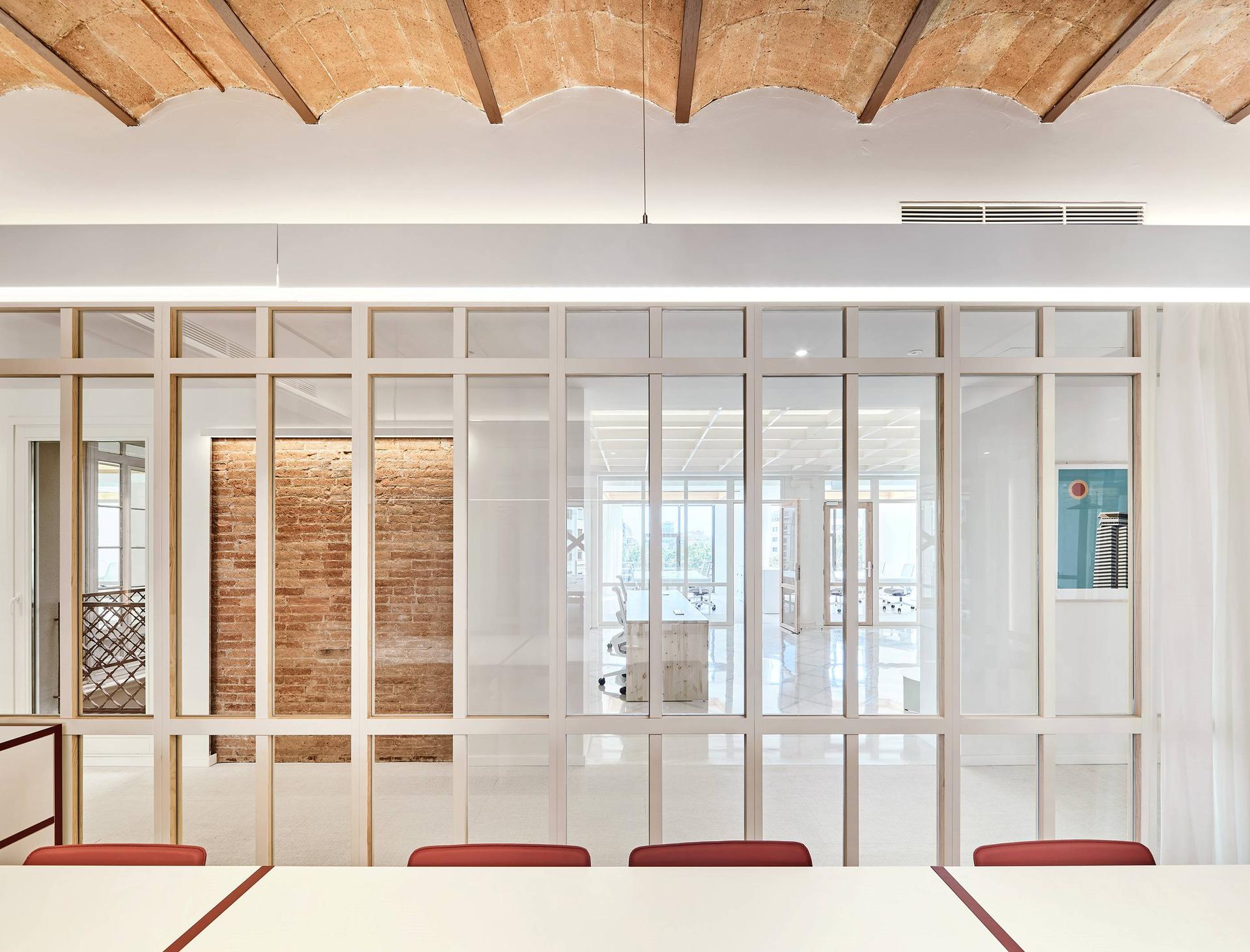 Casa Pich i Pon. LOOM Plaza Catalunya - image 4