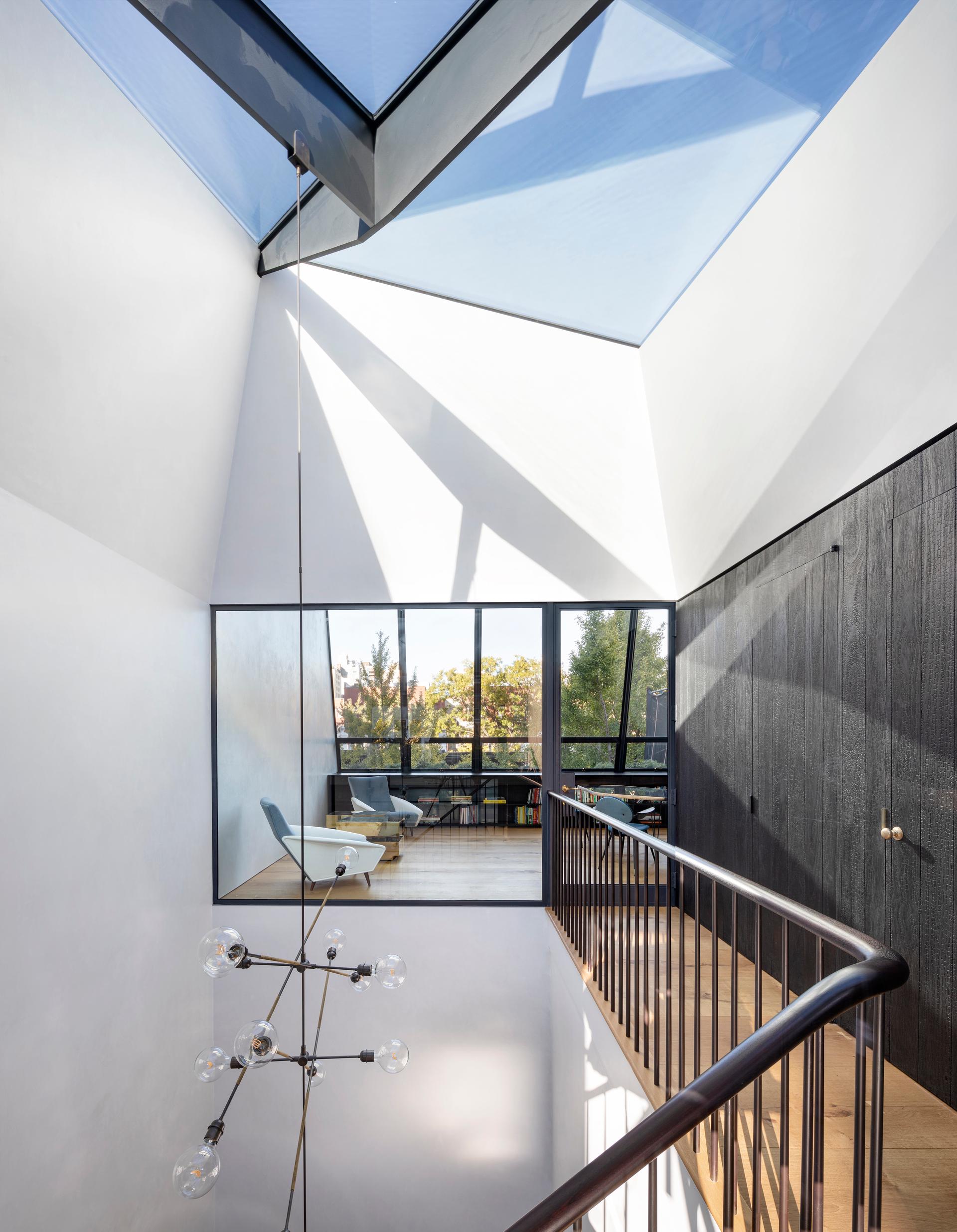 Gramercy Townhouse - image 2