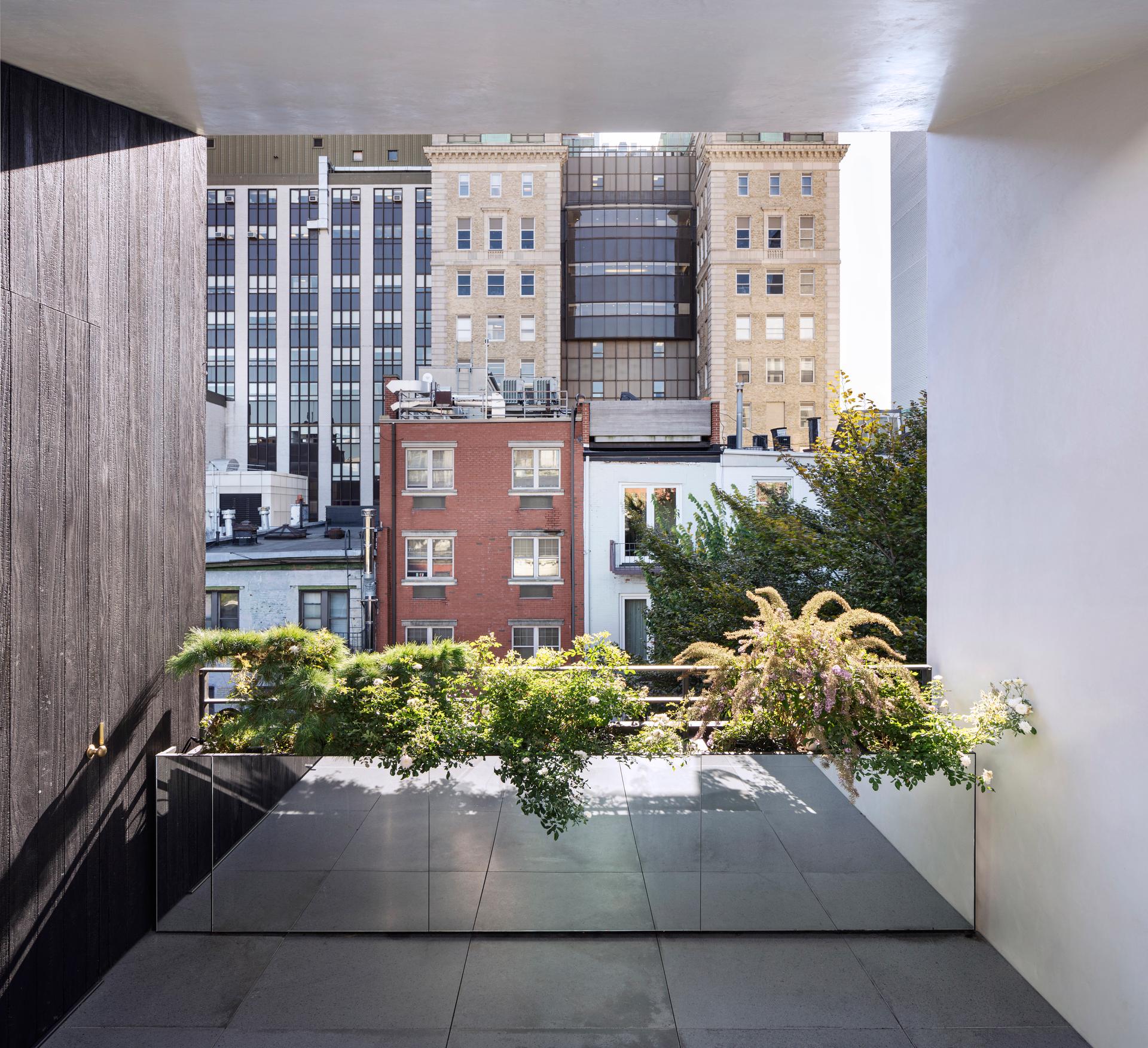 Gramercy Townhouse - image 12