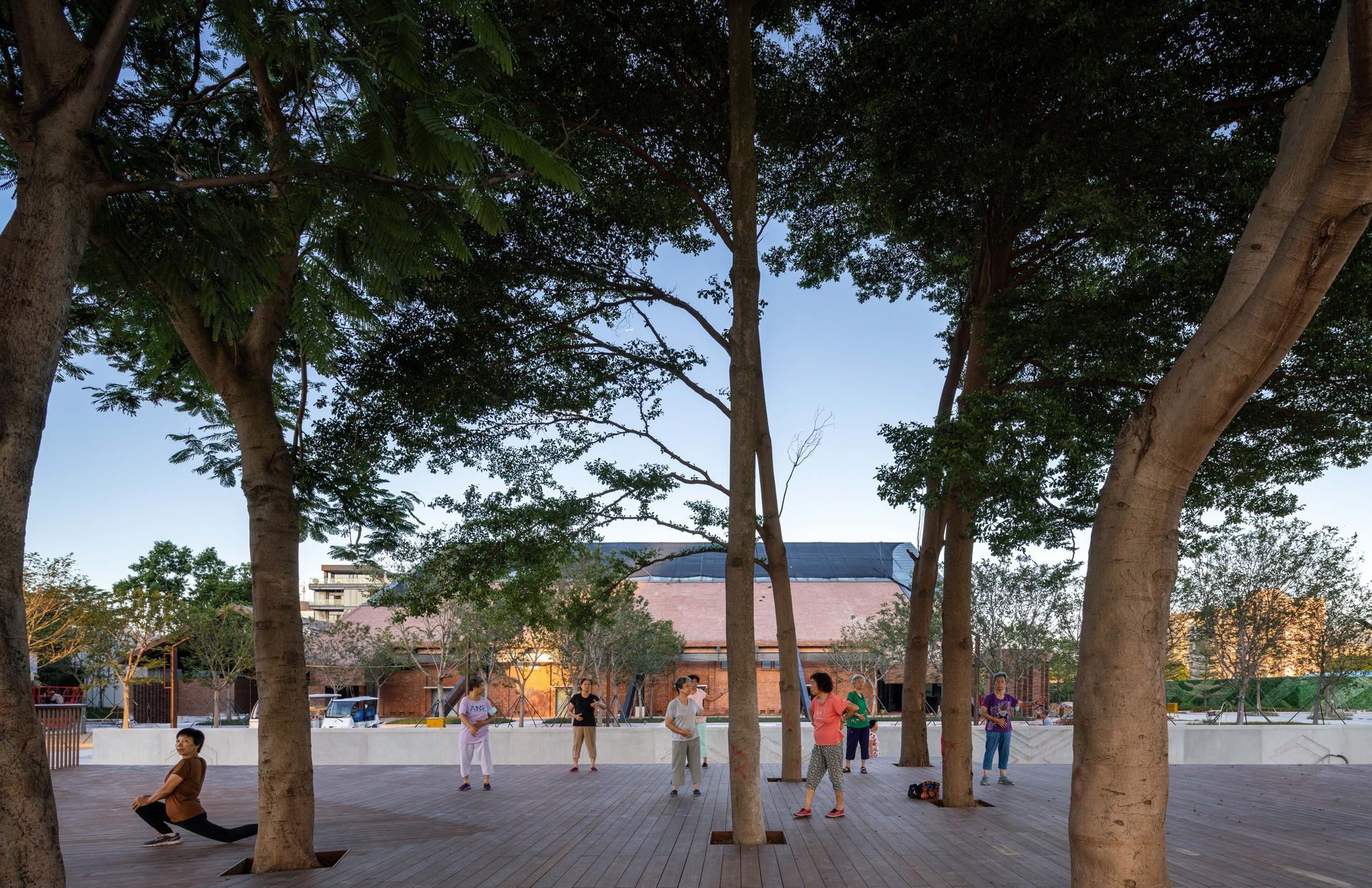 Bai'etan Exhibition Center Landscape - image 3