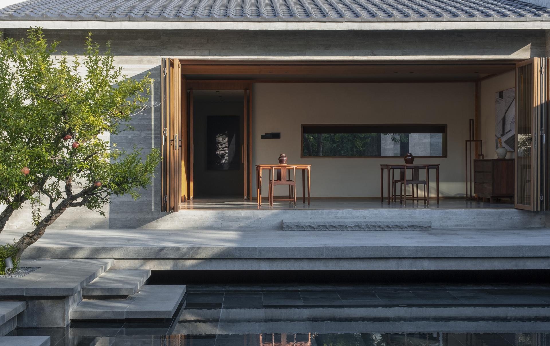 The Flowing Garden - image 9