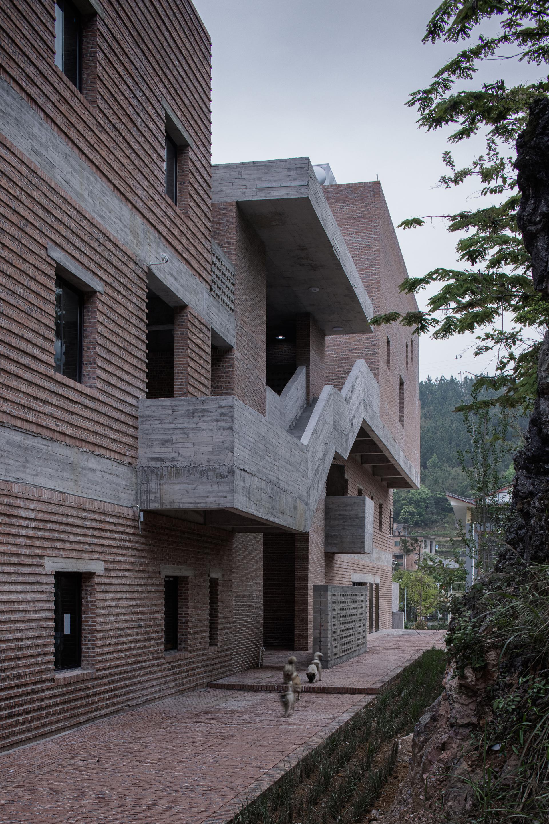 Cultural Service Center and Local Workshops of Ruyi Village - image 10