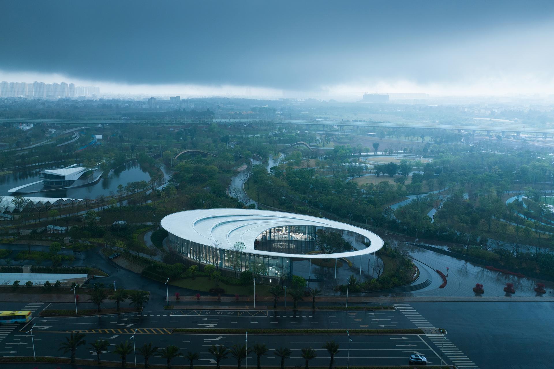 Haikou Xixiu Park Visitor Center - image 3