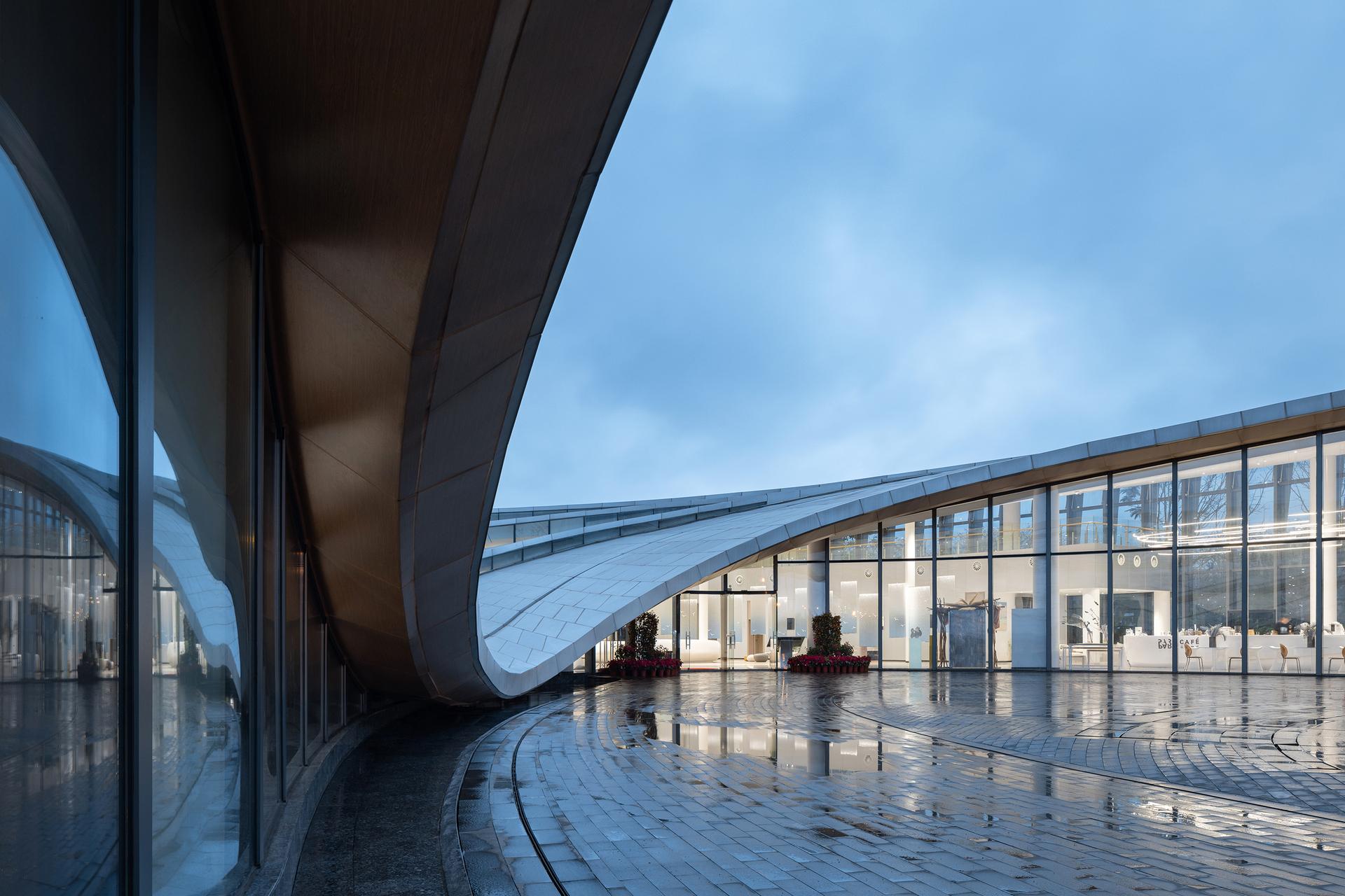 Haikou Xixiu Park Visitor Center - image 12