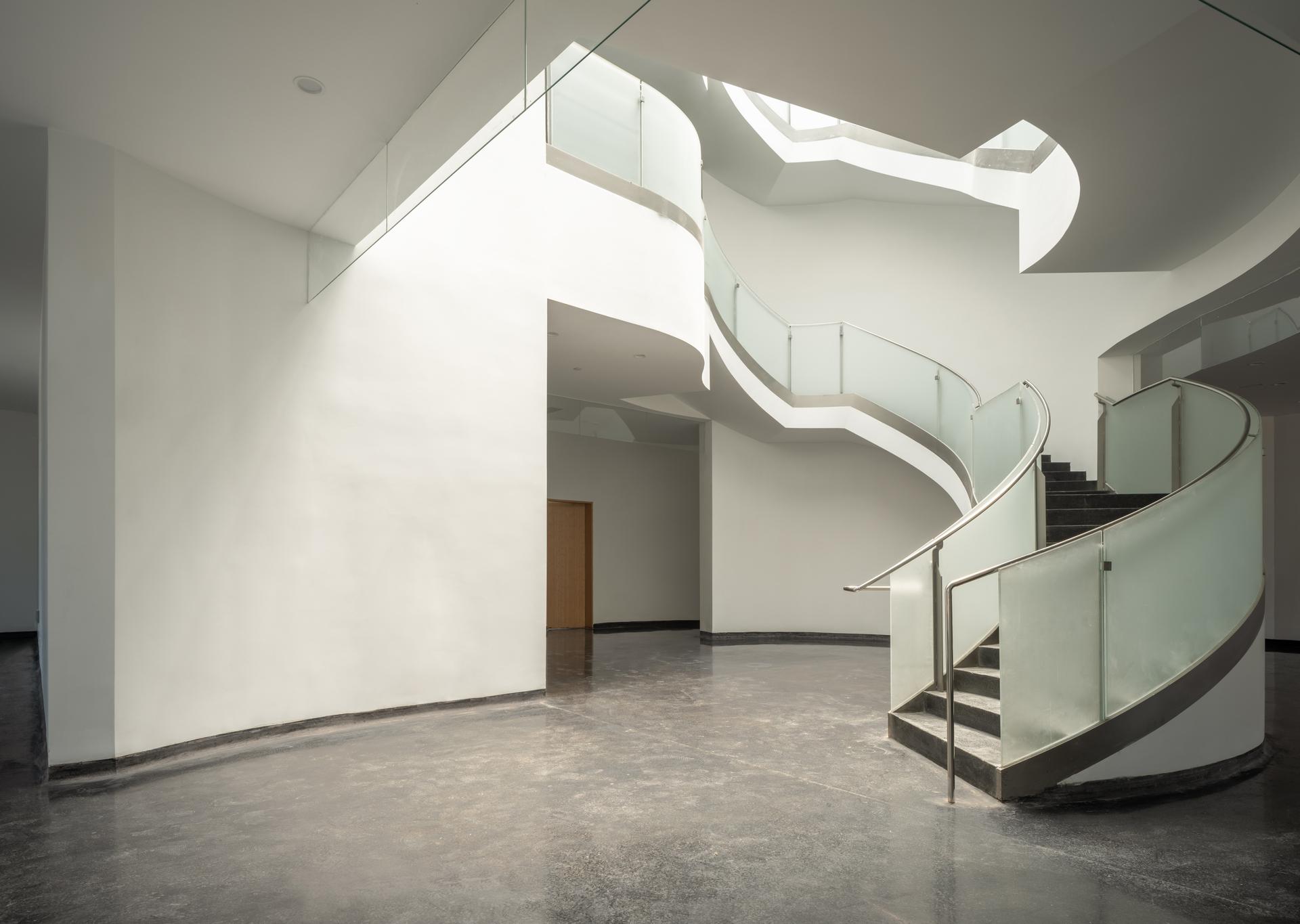 Shanghai Cofco Cultural & Health Center - image 8