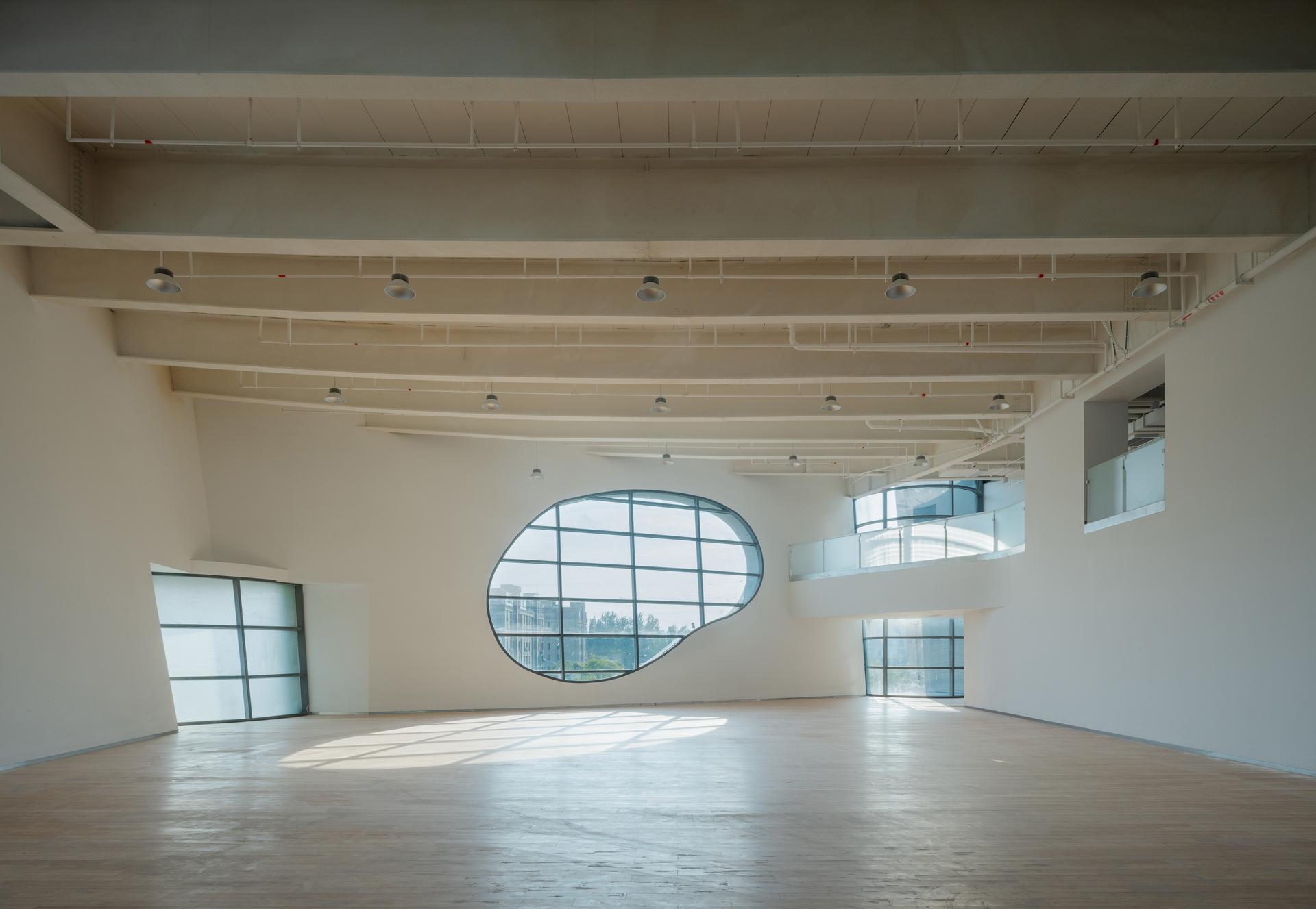 Shanghai Cofco Cultural & Health Center - image 10