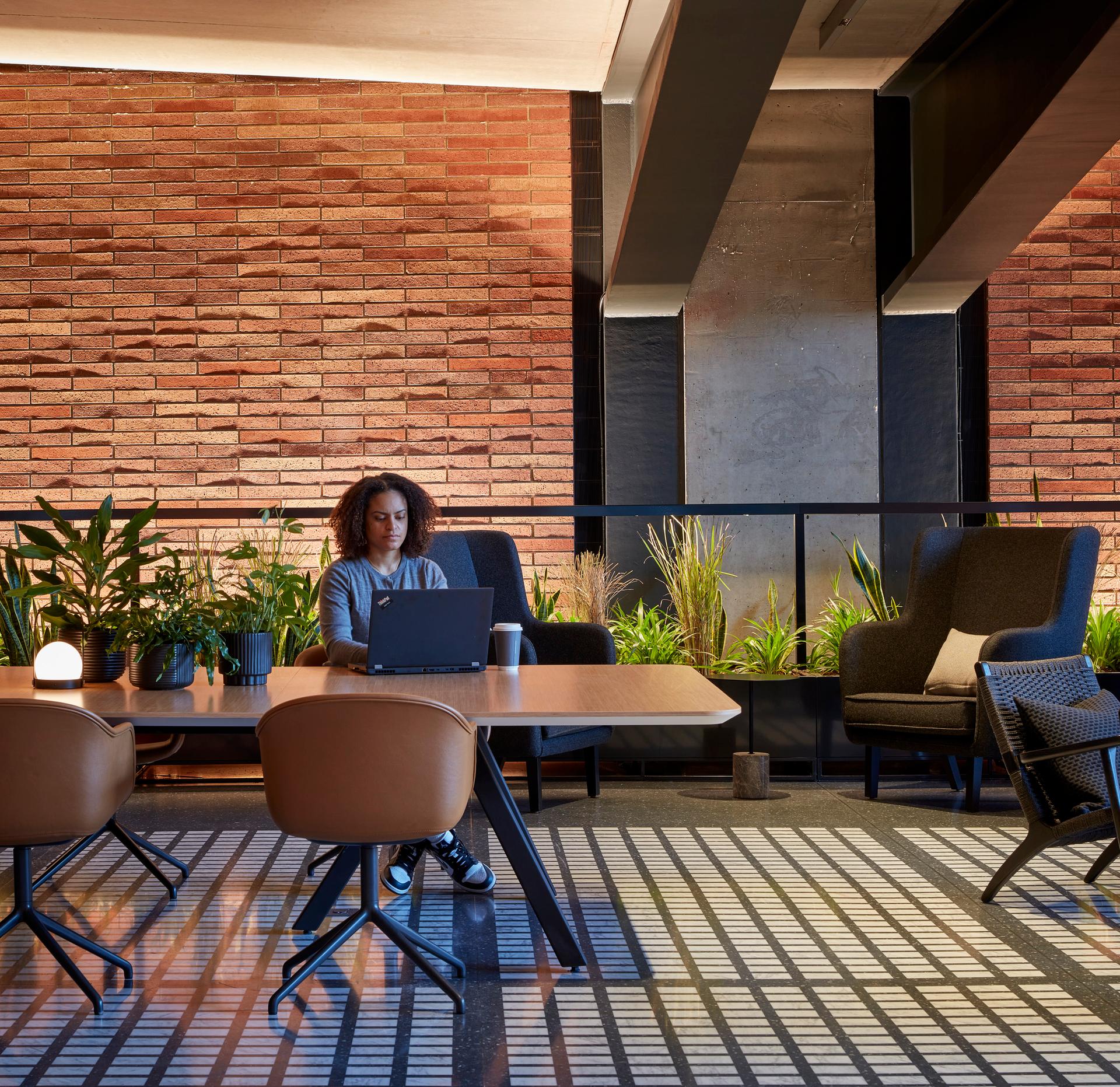 800 Fulton Market - image 8